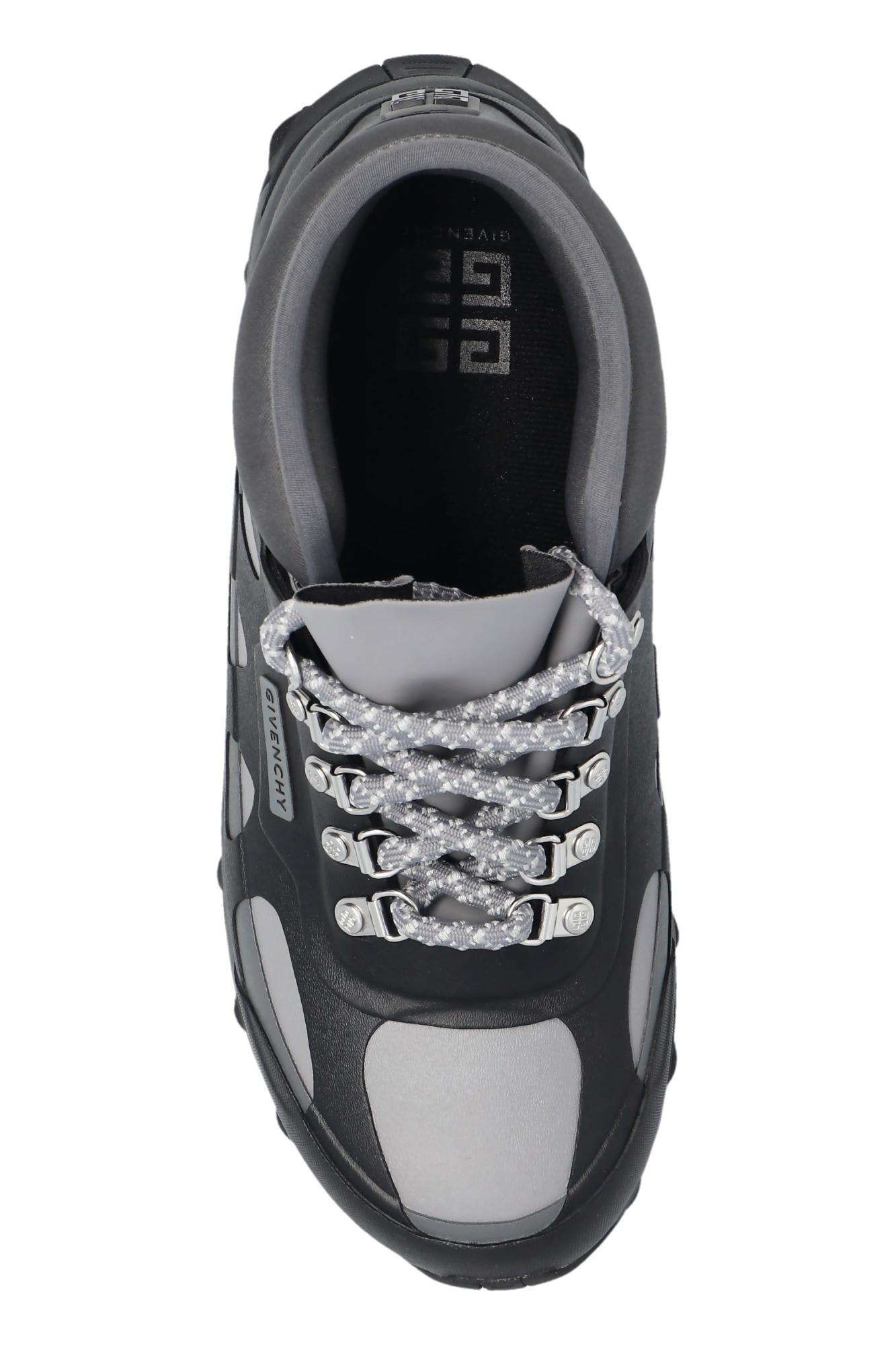 Givenchy Bogs Lace-up Low Sneakers In Black