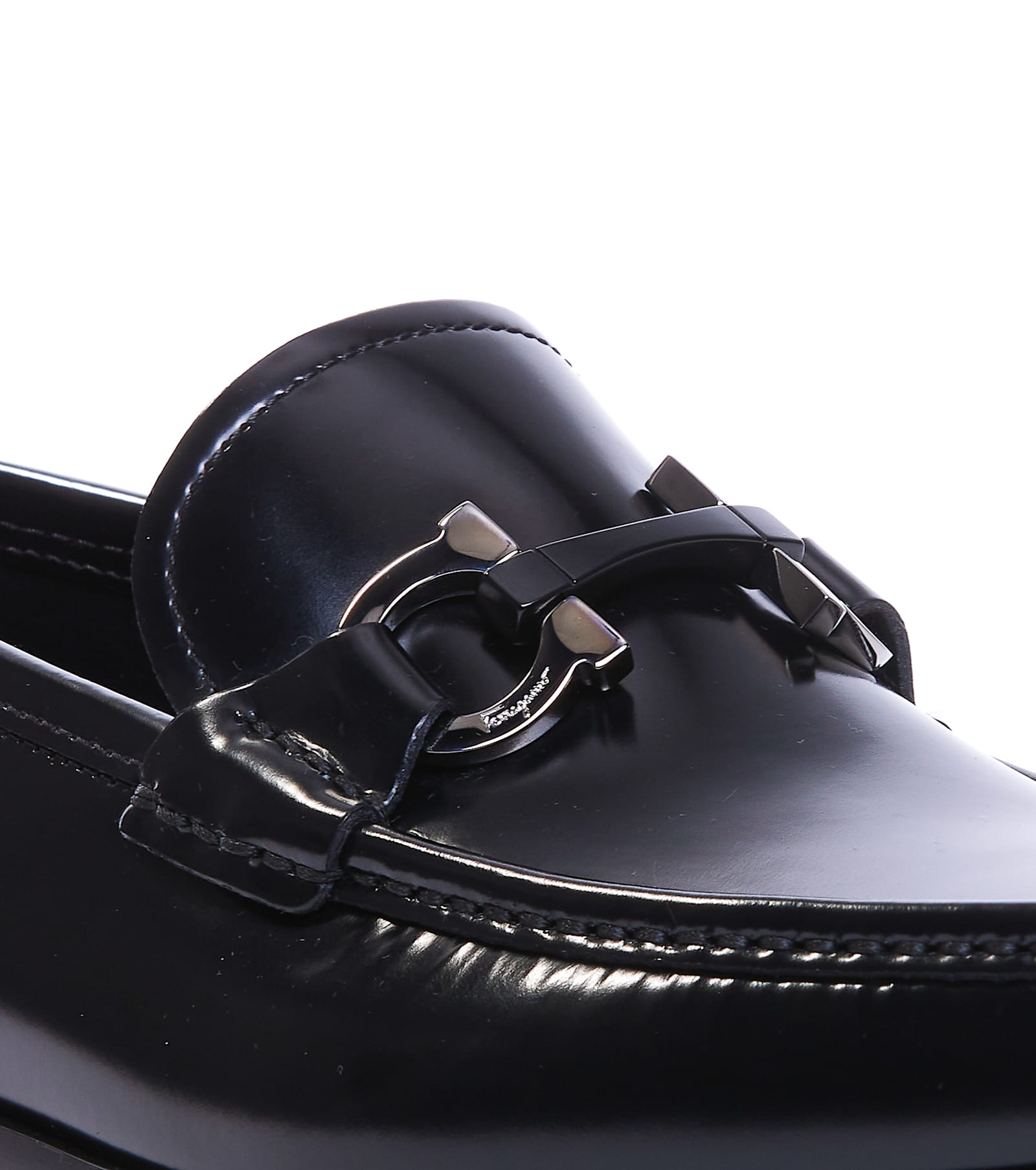 Shop Ferragamo Grandioso Loafers In Black