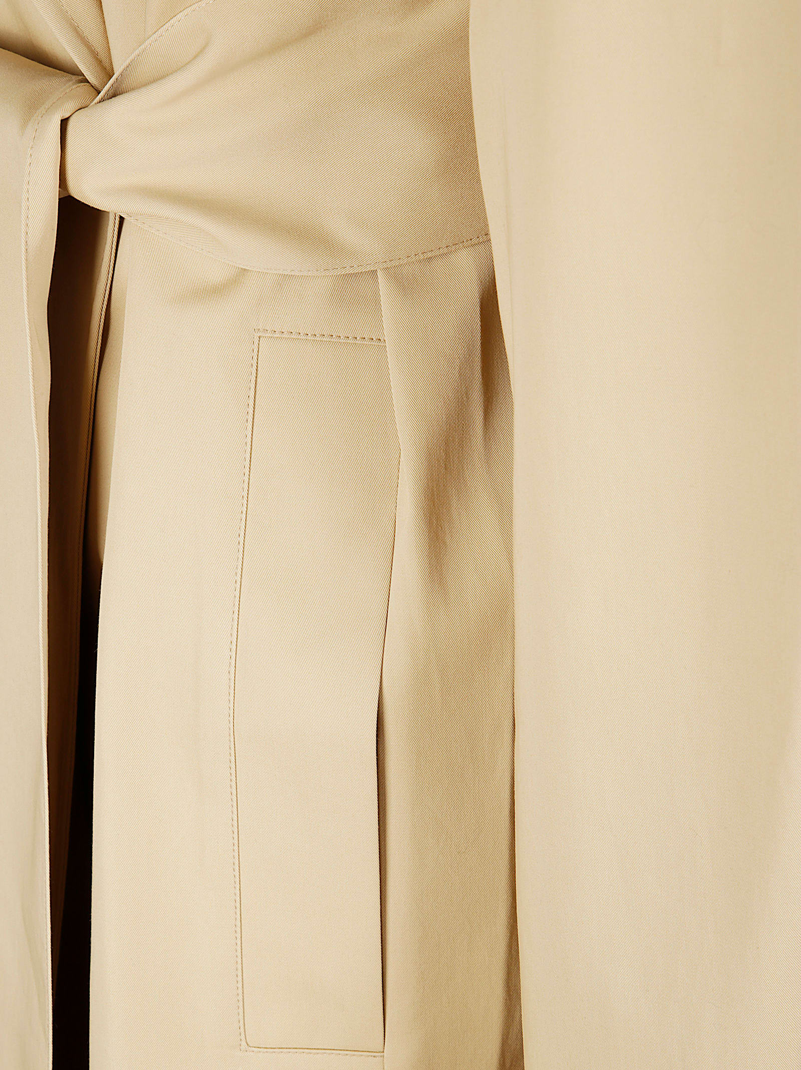 Khaite Lagden Coat In Neutral