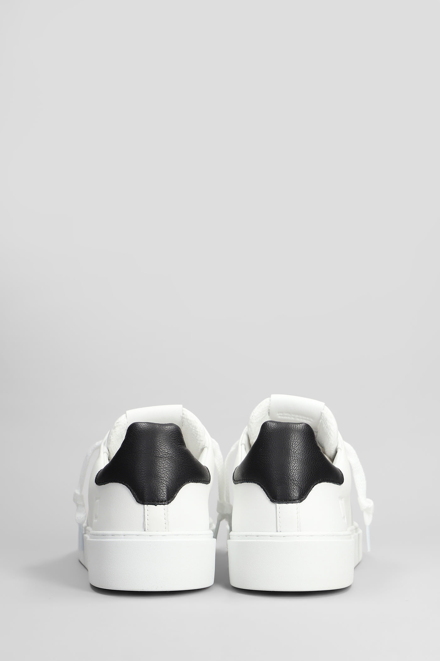 Date D.a.t.e. Levante Sneakers In White/black