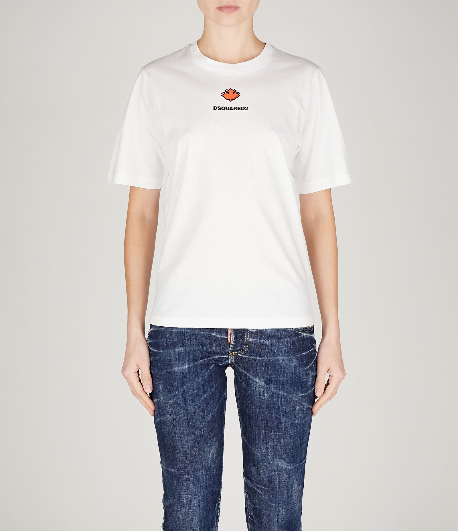 Shop Dsquared2 T-shirts In White