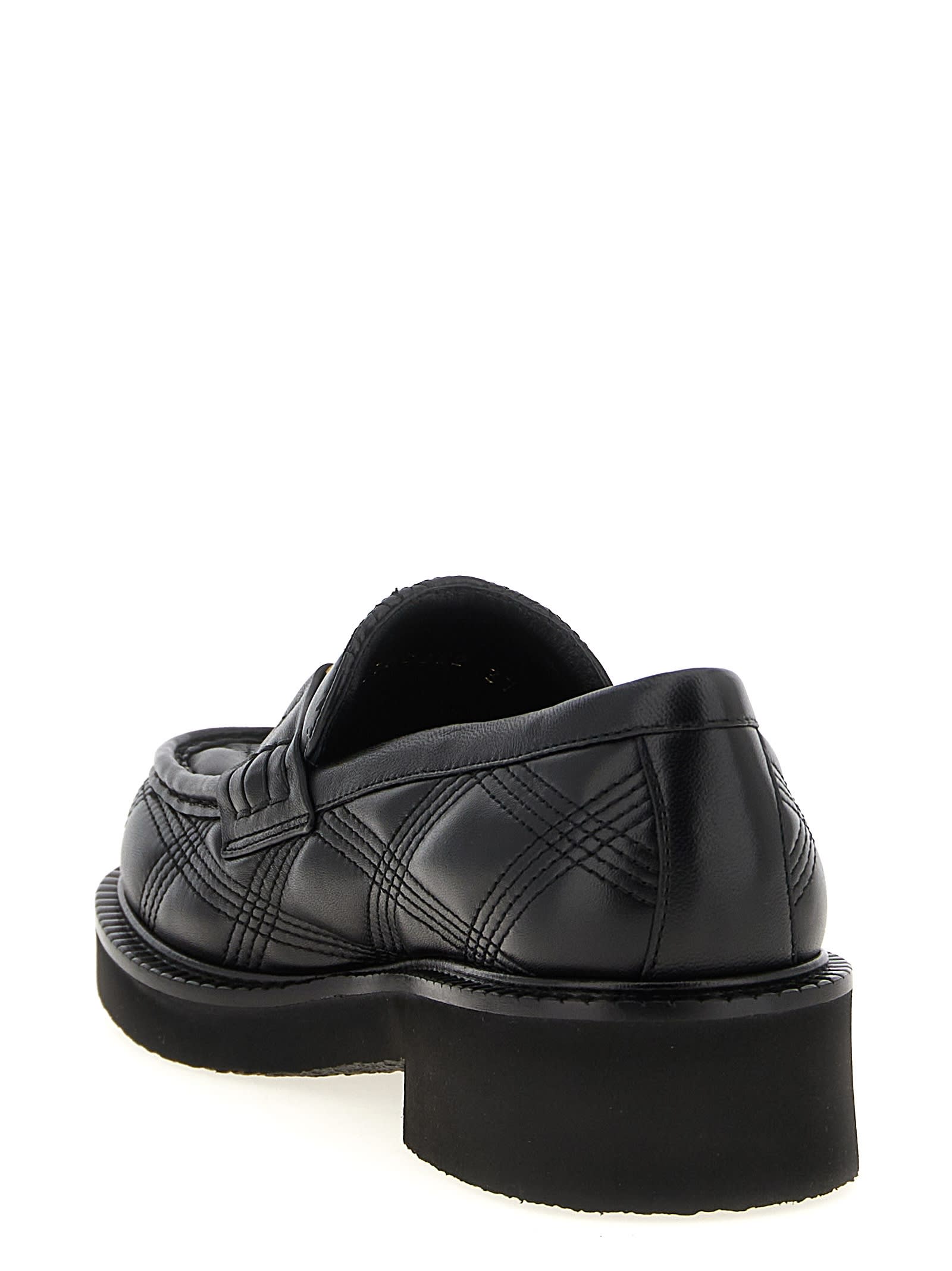 Valentino Garavani Quiltie Loafers In Black