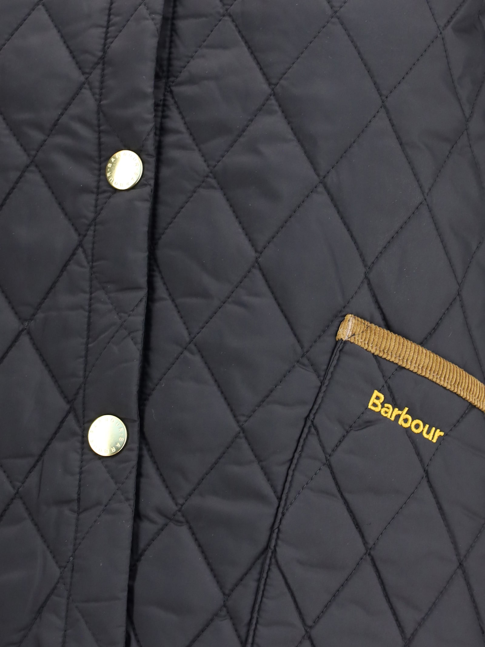 Barbour Liddesdale Cropped Icons Quilted Jacket In Black