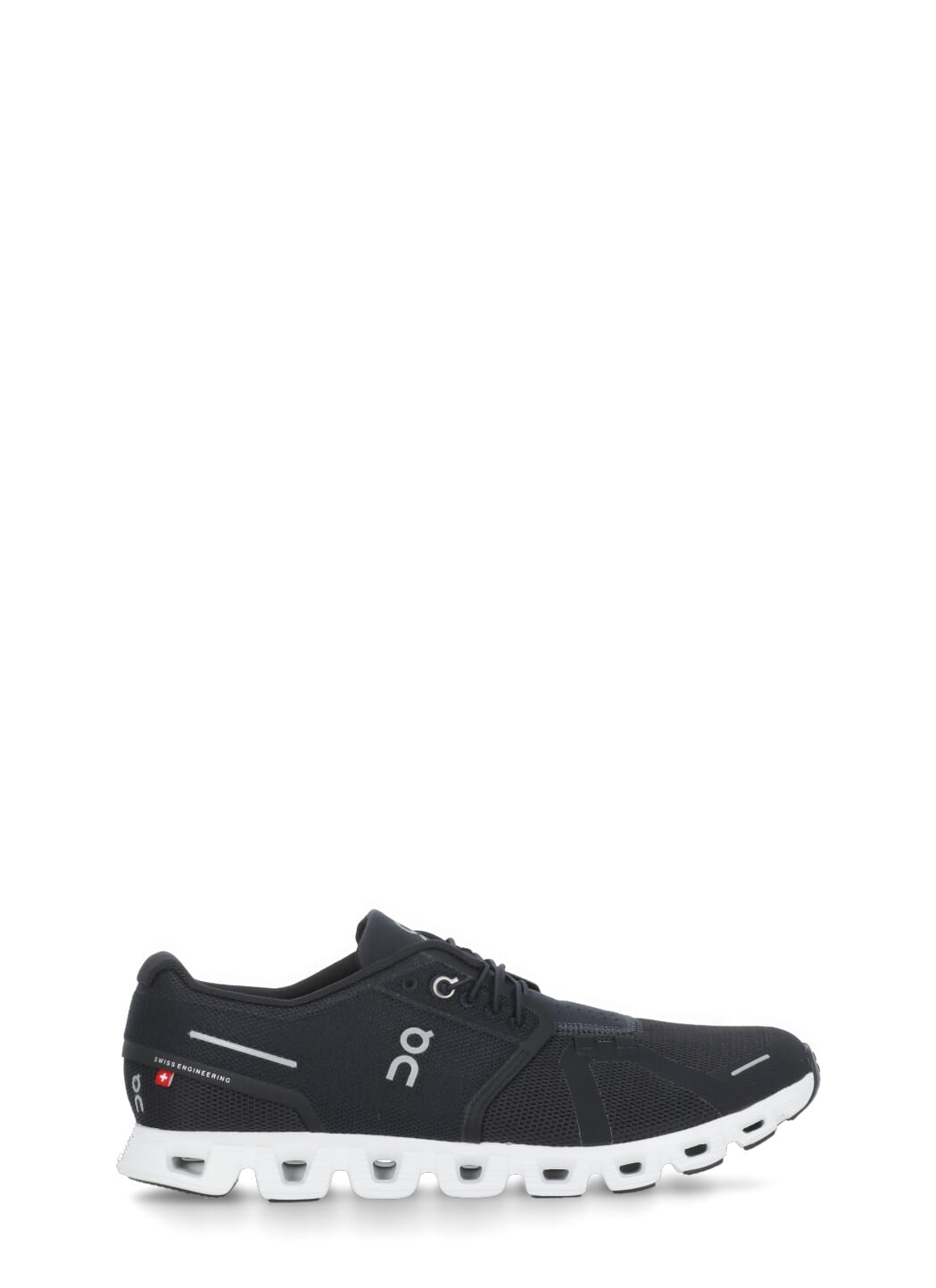 Shop On Cloud 5 Sneakers In Black/white
