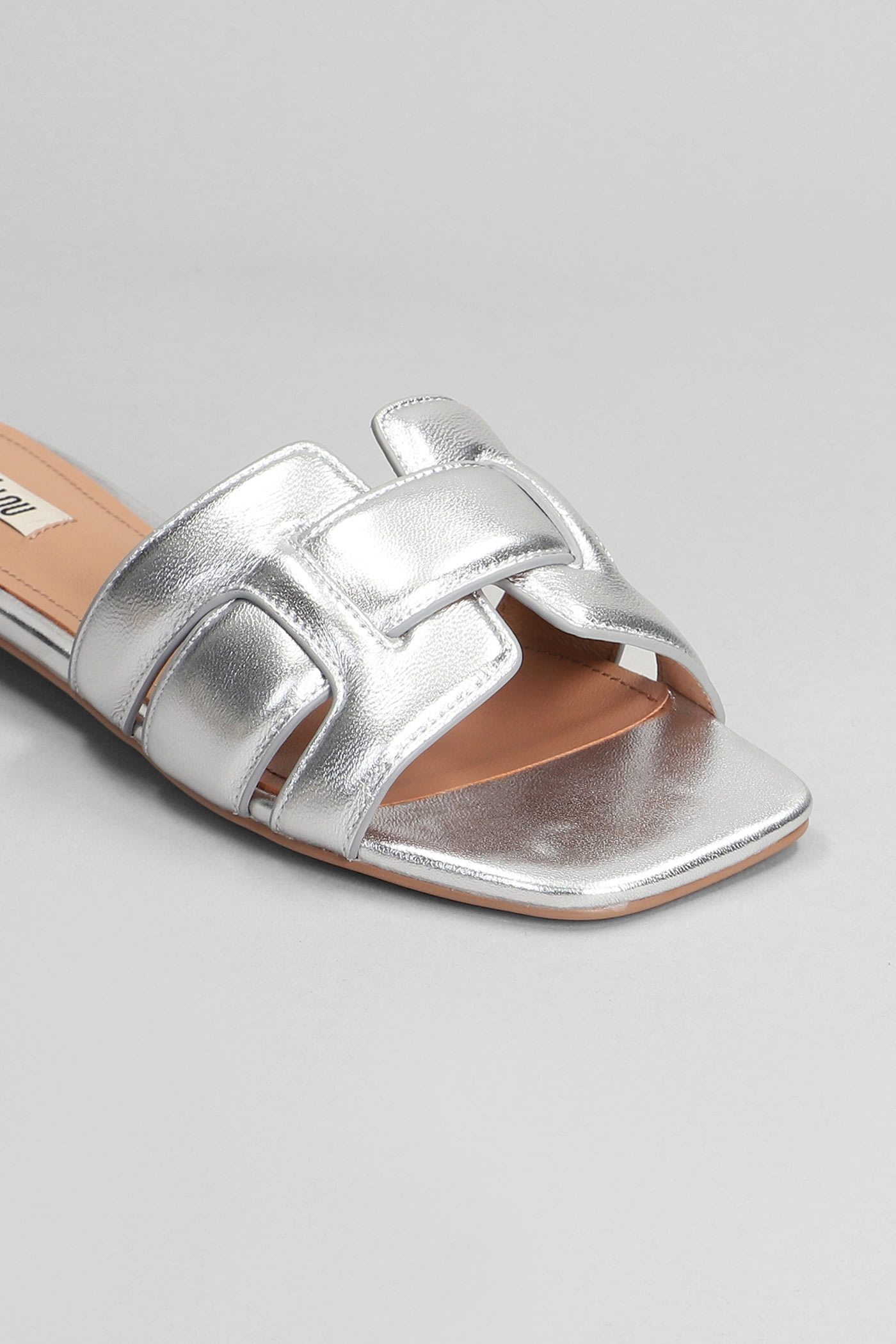 Shop Bibi Lou Holly Flats In Silver Leather