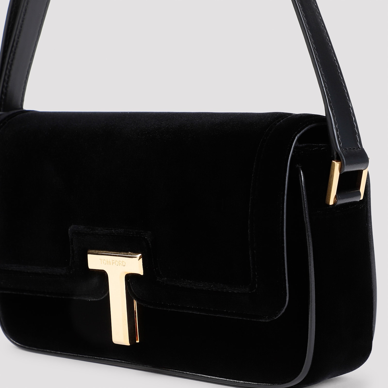 Shop Tom Ford Wallis Shoulder Bag In Black