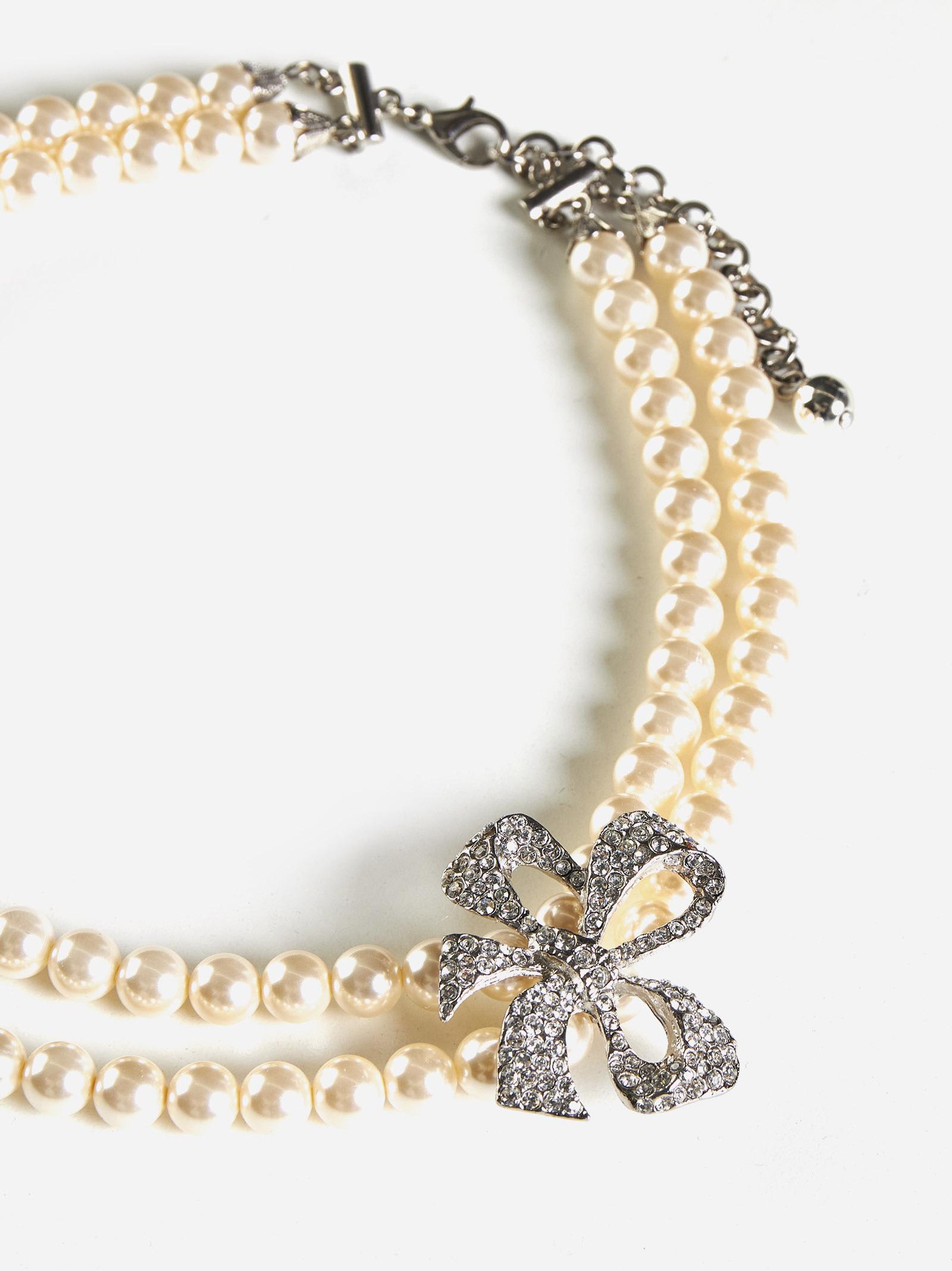 Shop Alessandra Rich Bow Detail Pearl Embellished Necklace In Pearl Silver