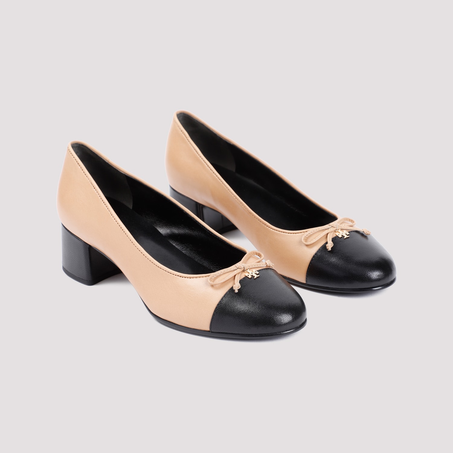 Shop Tory Burch Bow Pump In Ginger Shortbread