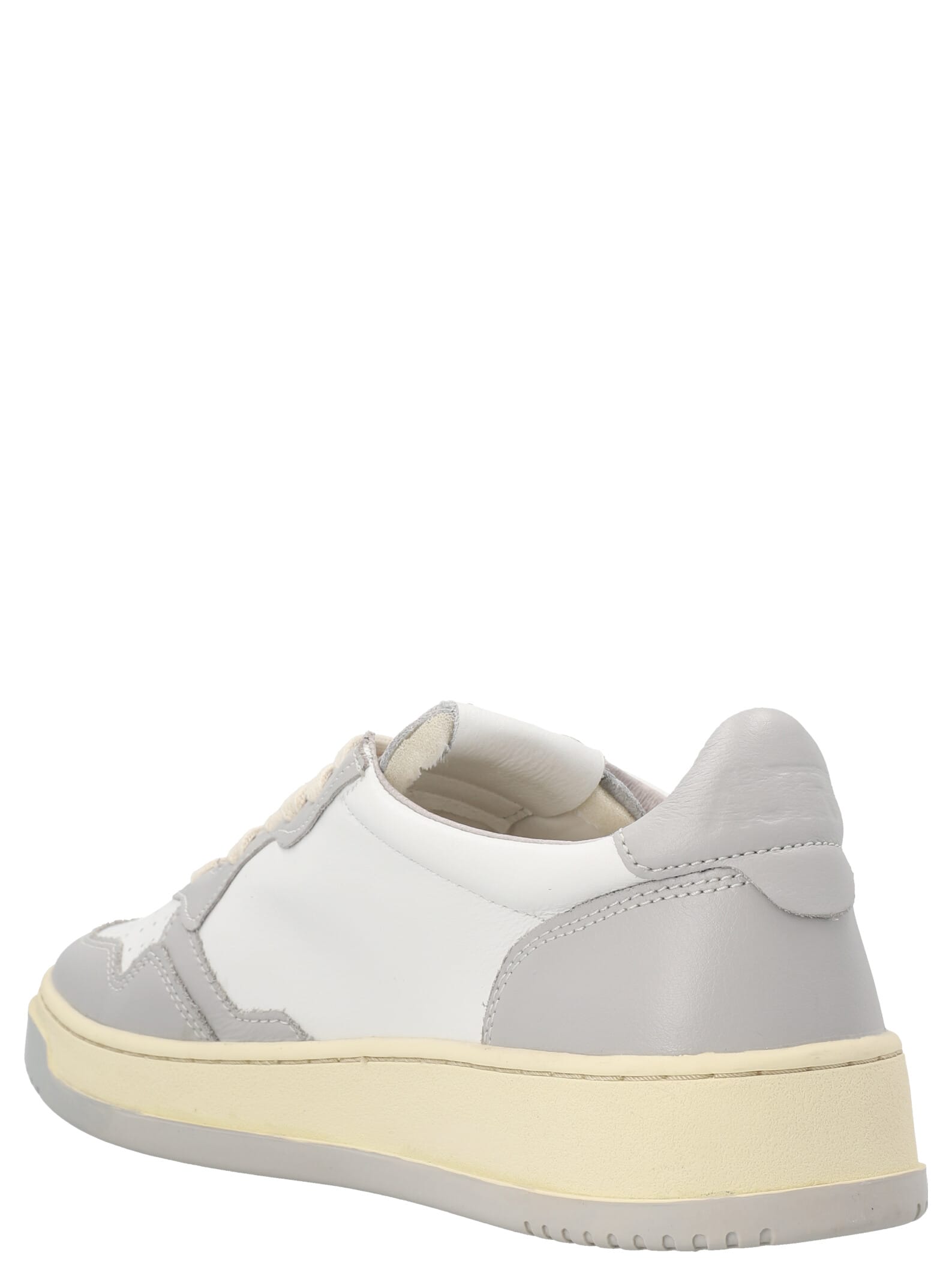 Shop Autry 01 Sneakers In Grigio