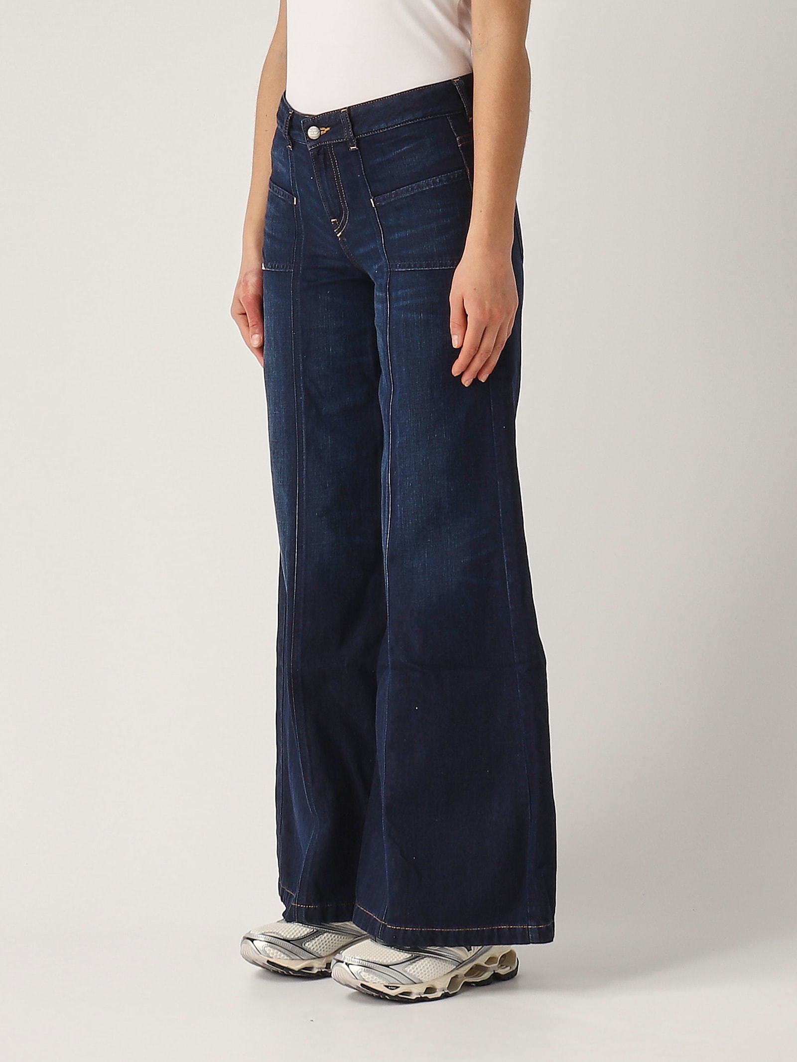 Diesel Logo-patch Wide Leg Jeans In Denim Scuro