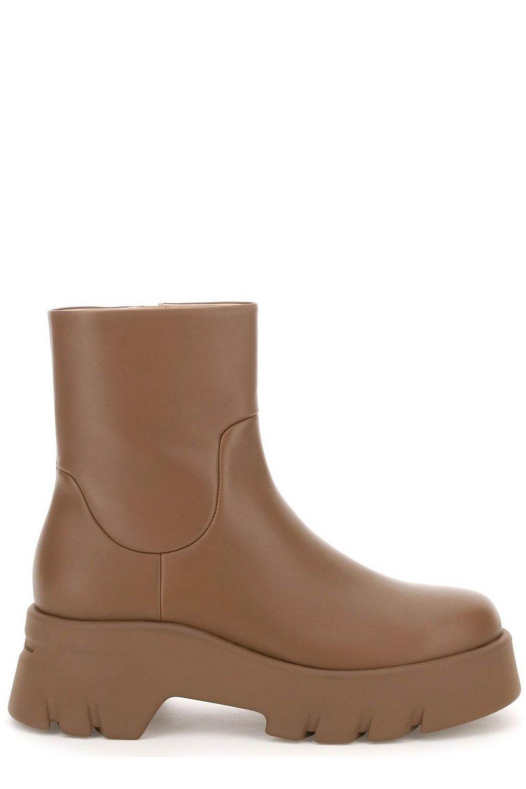 Zip-up High-ankle Boots