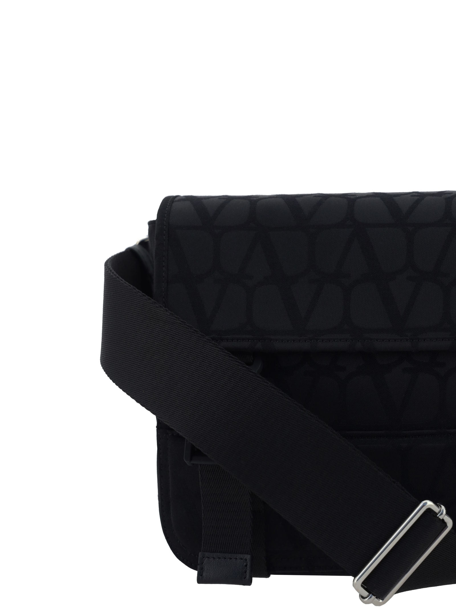 Shop Valentino Shoulder Bag In Nero