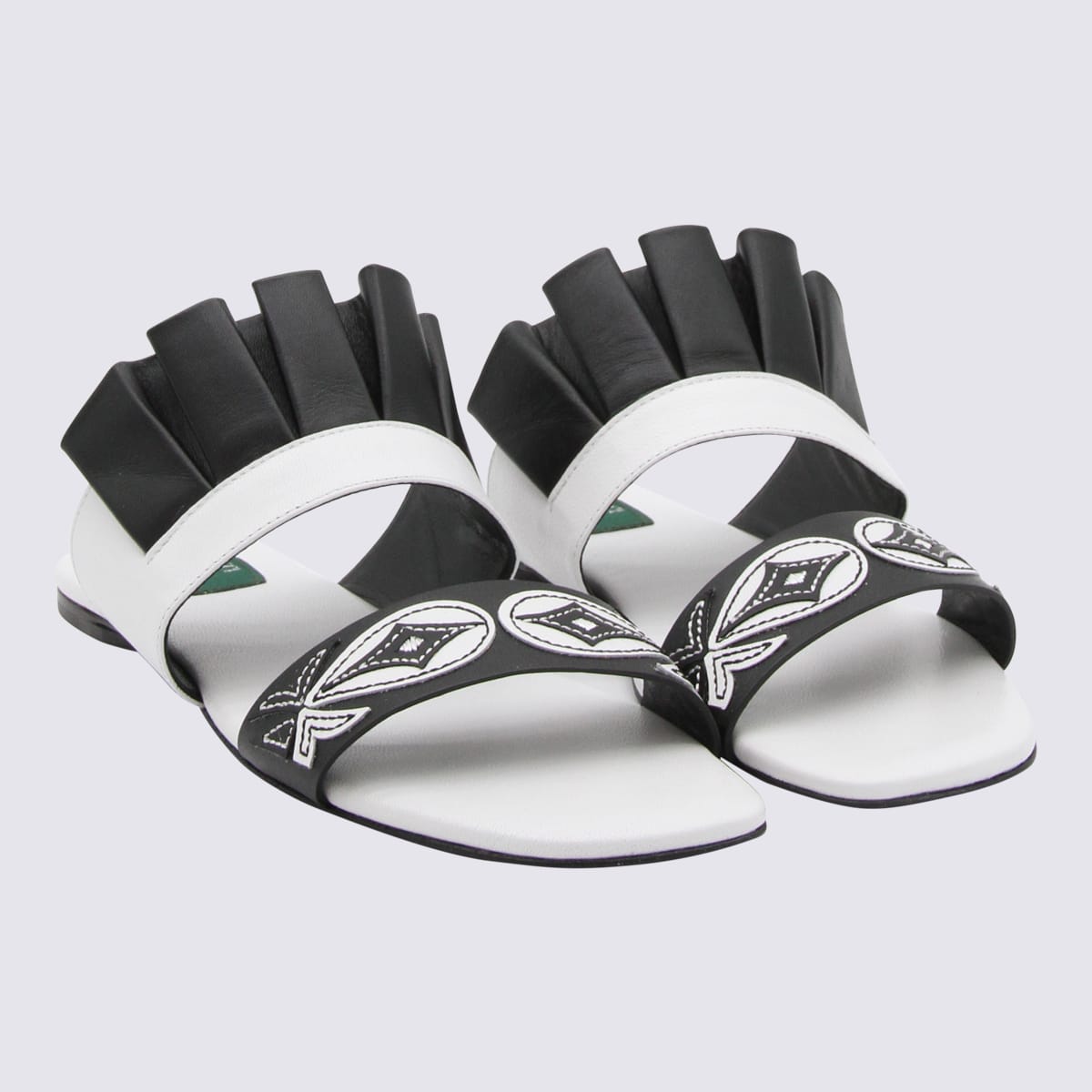 Black And White Leather Goccia Applique Flat Sandals