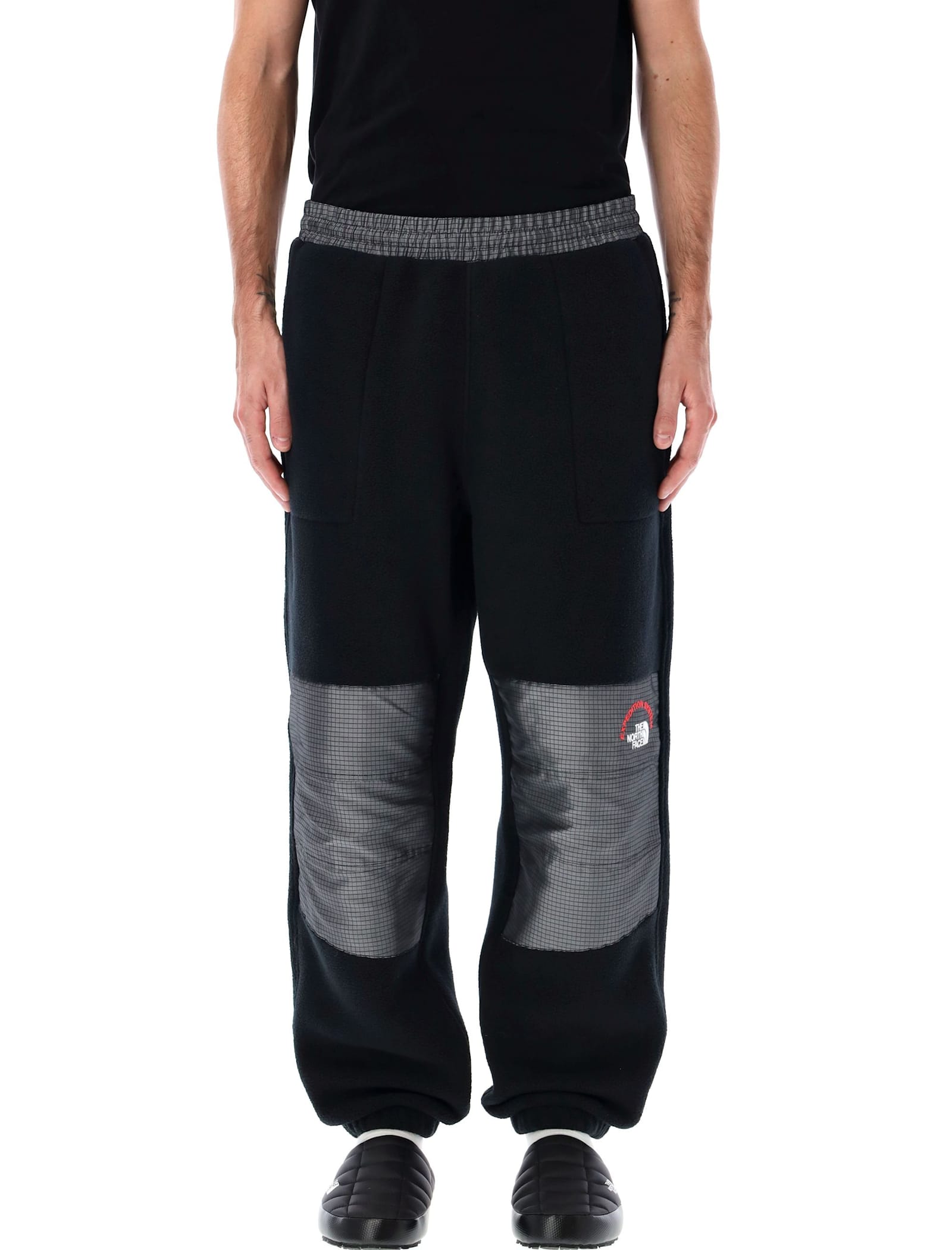 Shop The North Face Retro Denali Pants In Tnf Black/moonstone Gre