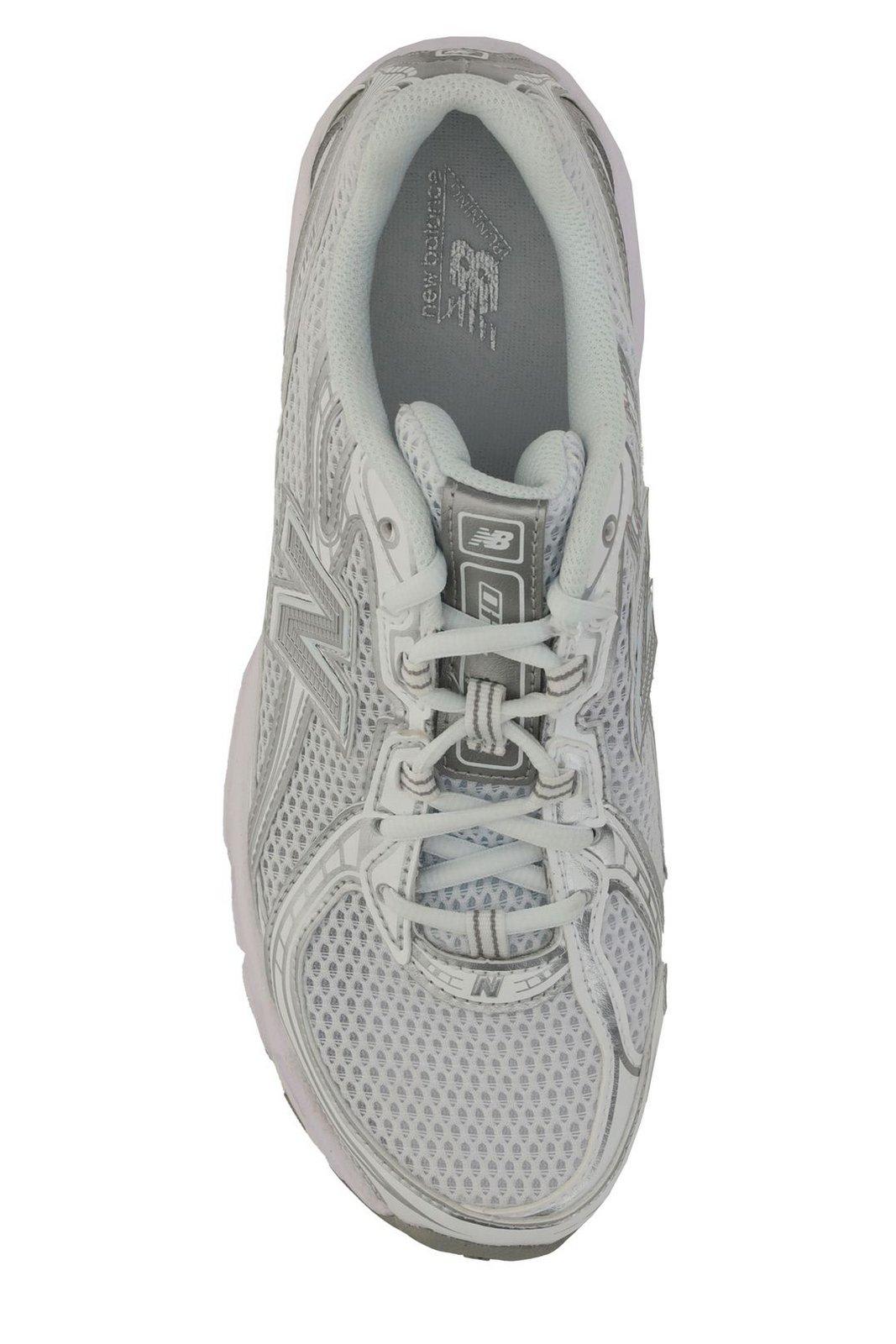 New Balance 740 Sneakers Mesh Panelling In Silver