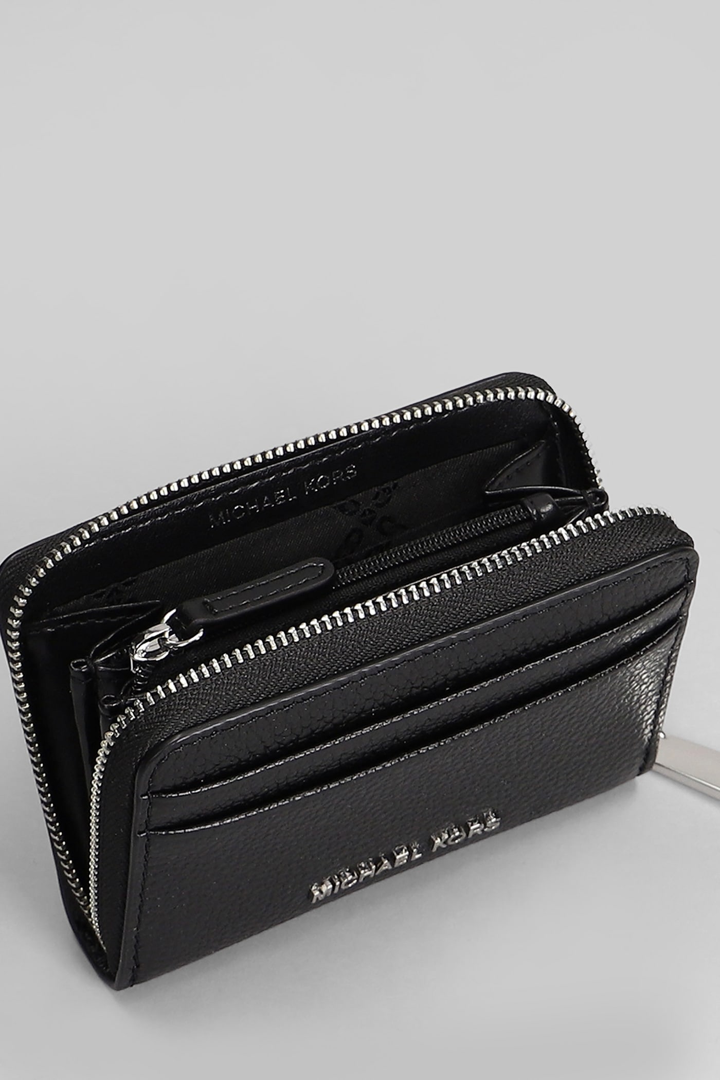 Michael Kors Jet Set Wallet In Black Leather In Black