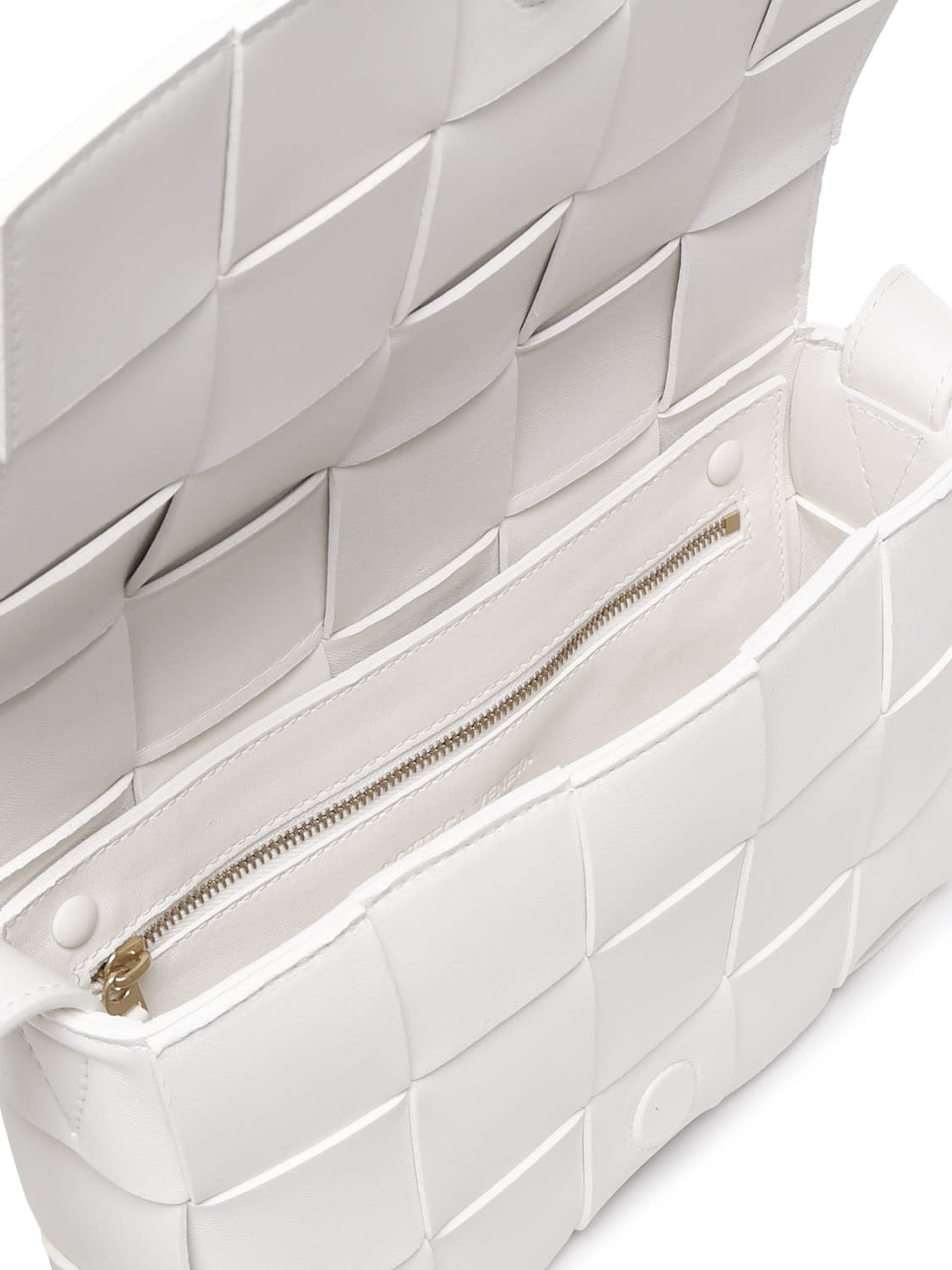 Shop Bottega Veneta Borsa Cassette Cross-body In Pelle Con Motivo A Intreccio In White-gold