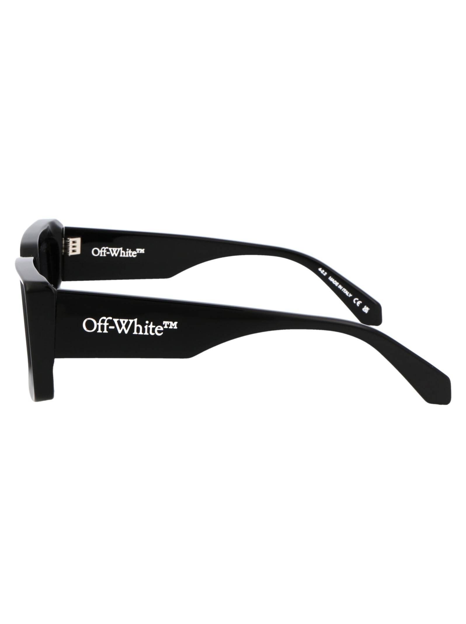 Shop Off-white Savannah Sunglasses In 1007 Black