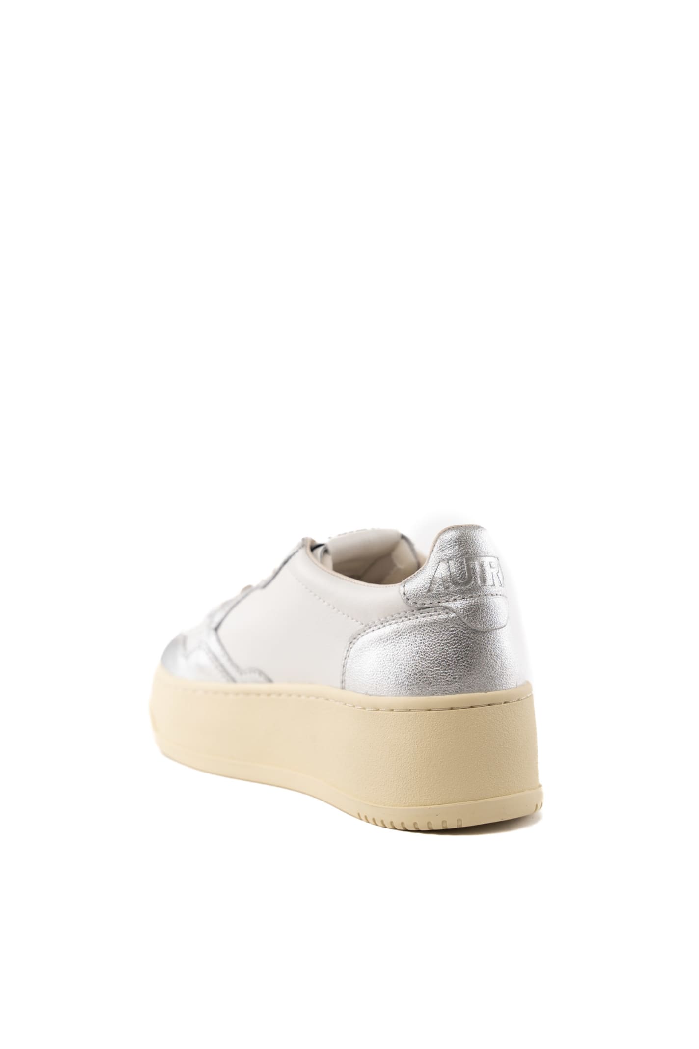 Shop Autry Medalist Platform Sneakers In Leather In White/silver