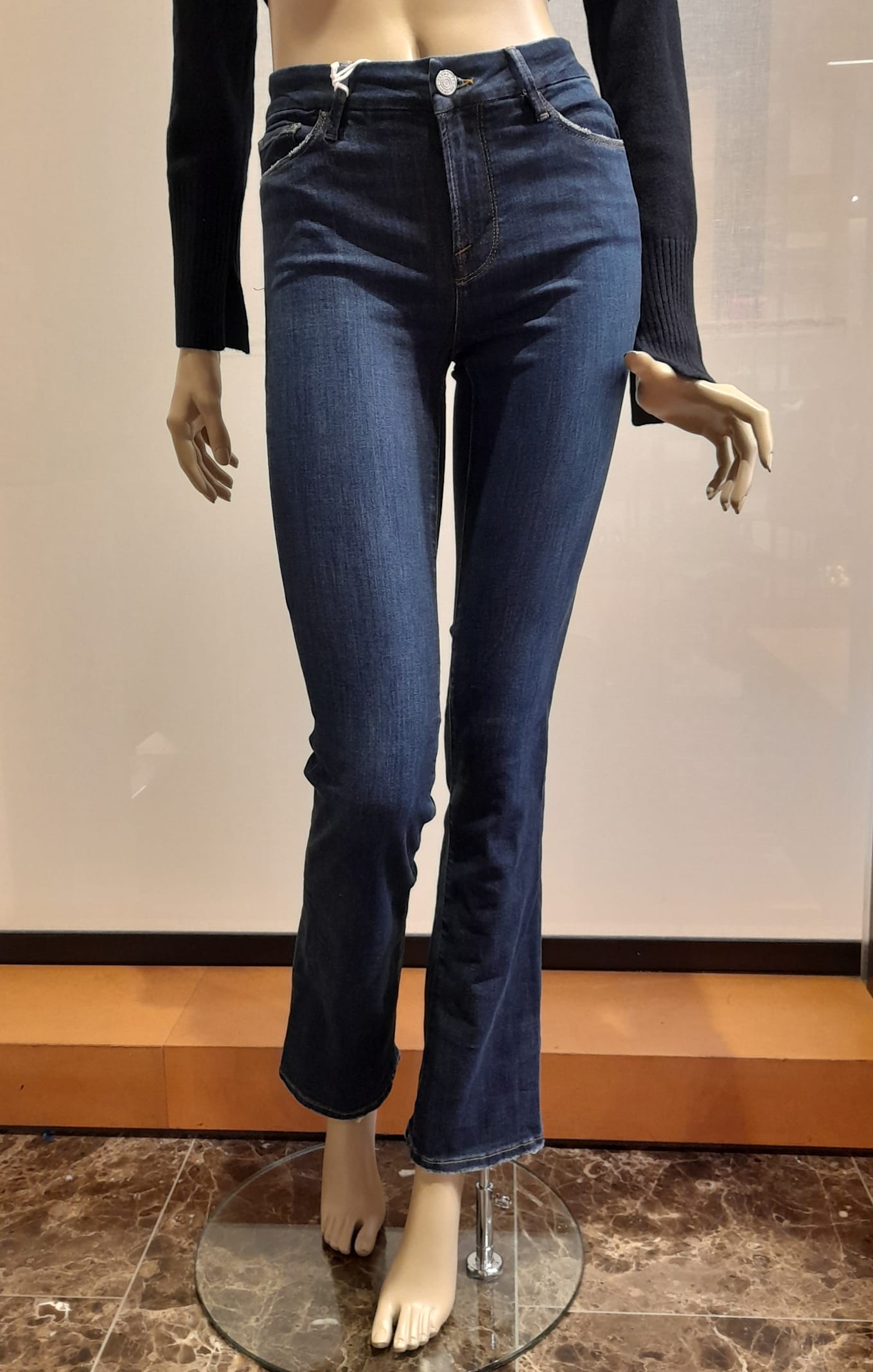 High-rise Flared Jeans