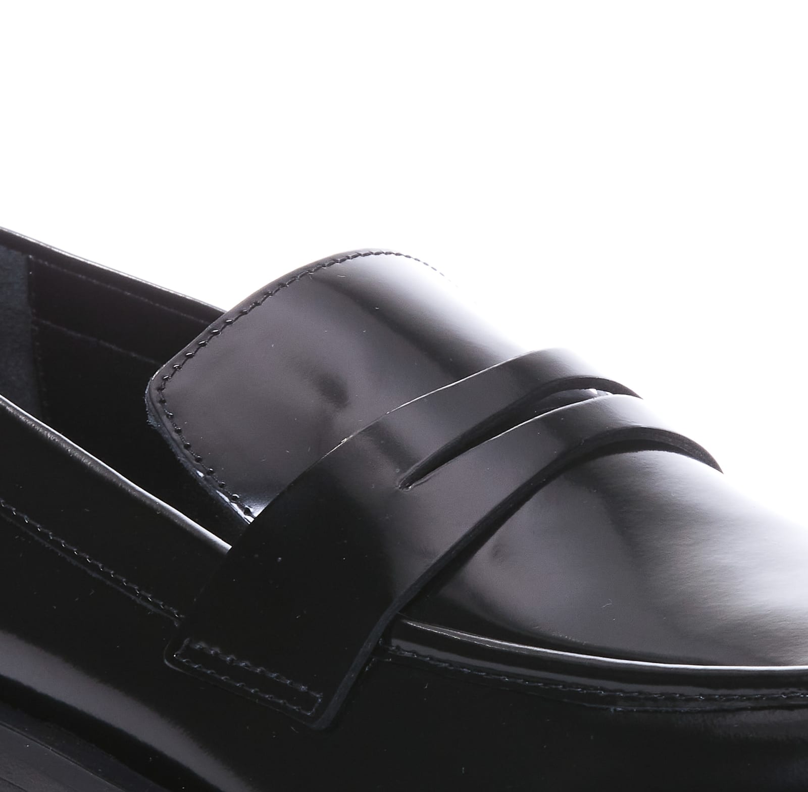 Shop Stuart Weitzman Palmer Loafers In Black