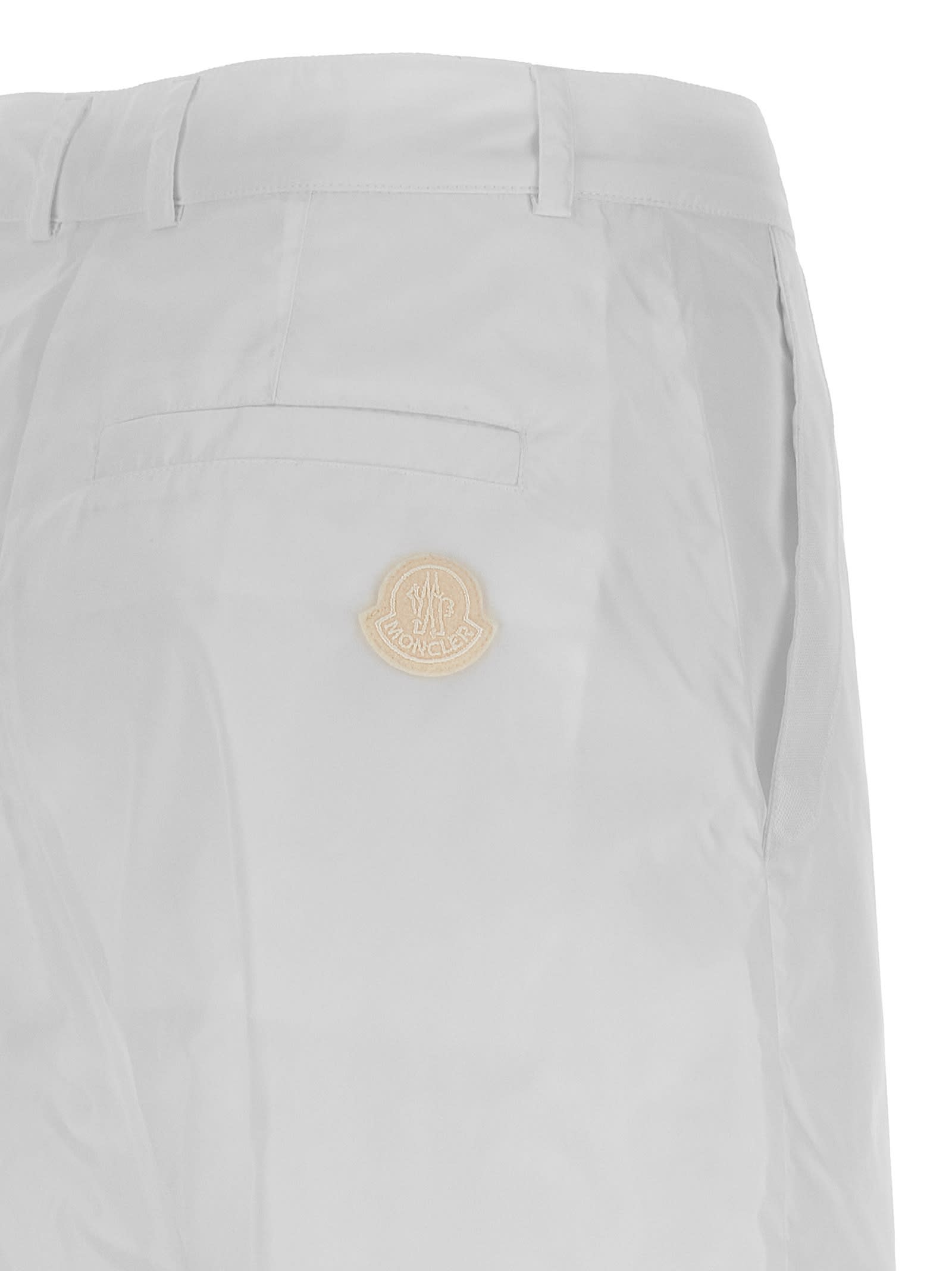 パンツ MONCLER Nylon pants White 2A000195973C Moncler Fleece Joggers with Logo Patch men - Glamood Outlet