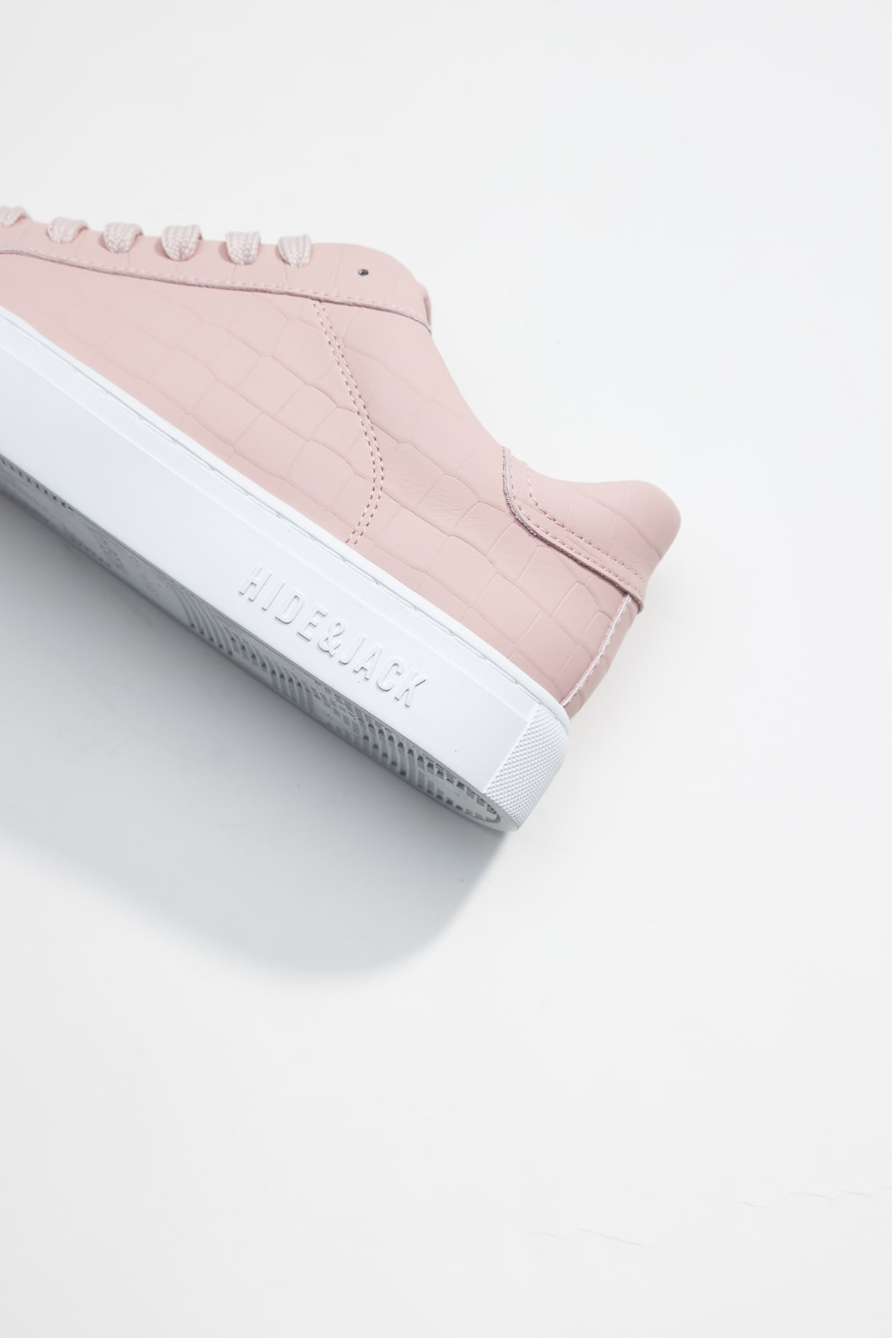 Shop Hide&amp;jack Low Top Sneaker - Essence Pink White