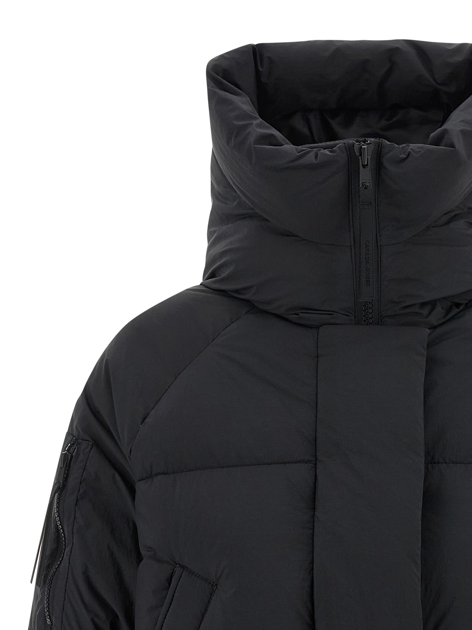 Canada Goose Chilliwack 750 Fill Power Down Puffer Jacket In Black