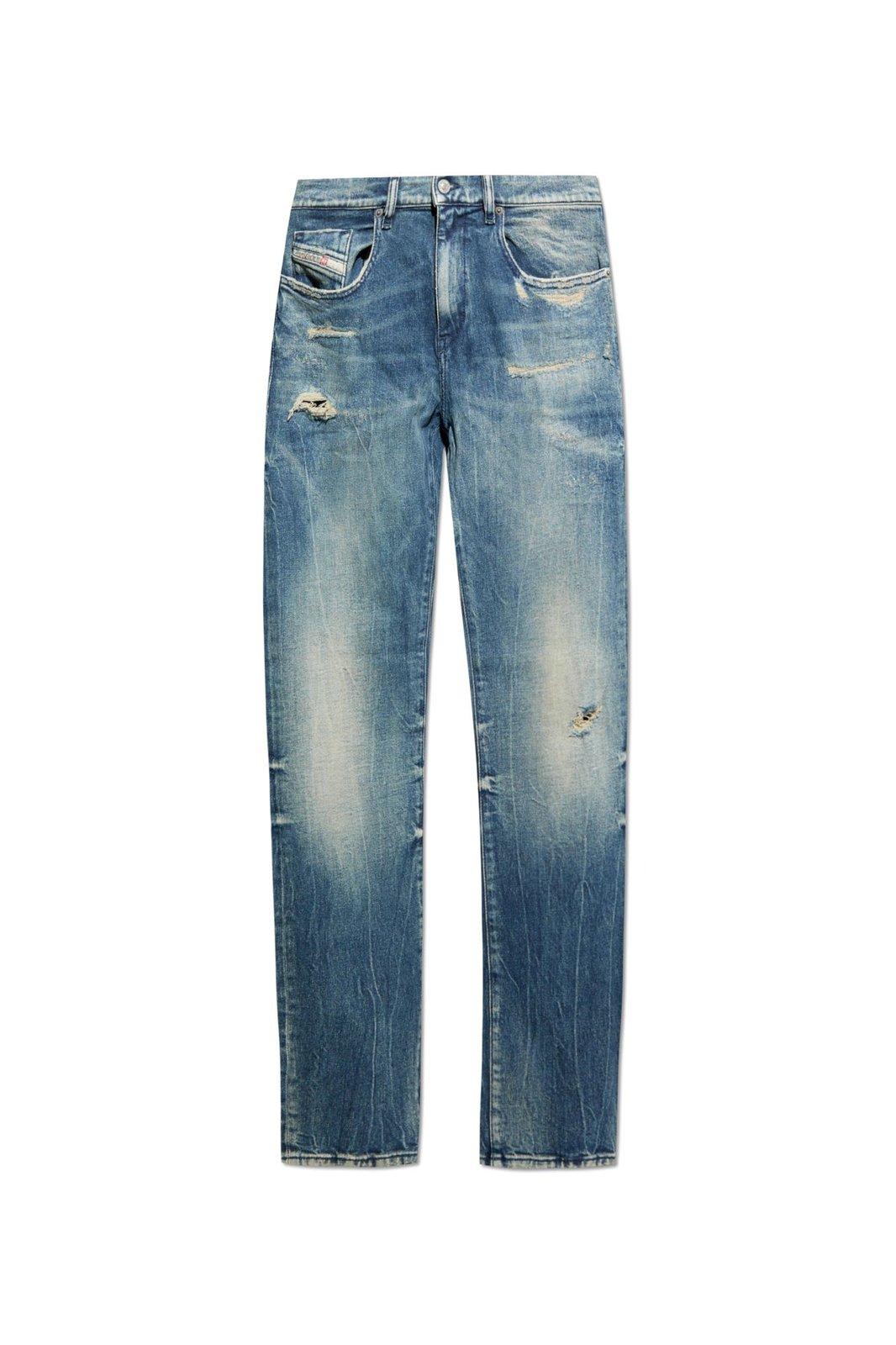 2019 D Strukt Distressed Jeans