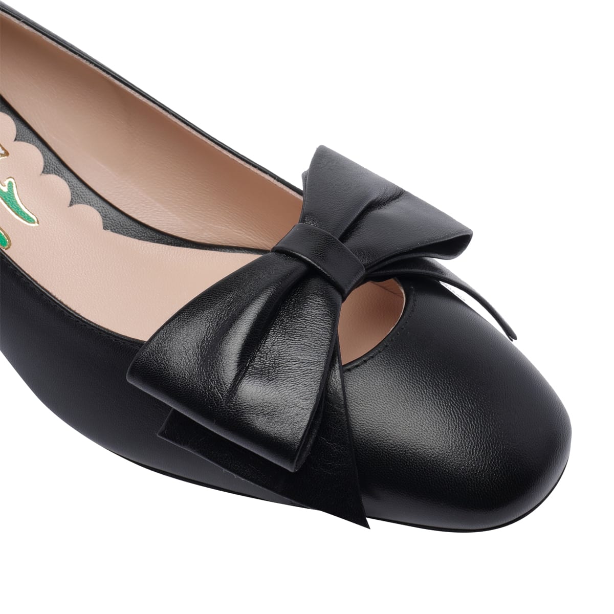 Shop Valentino Bowbow Decollete In Black