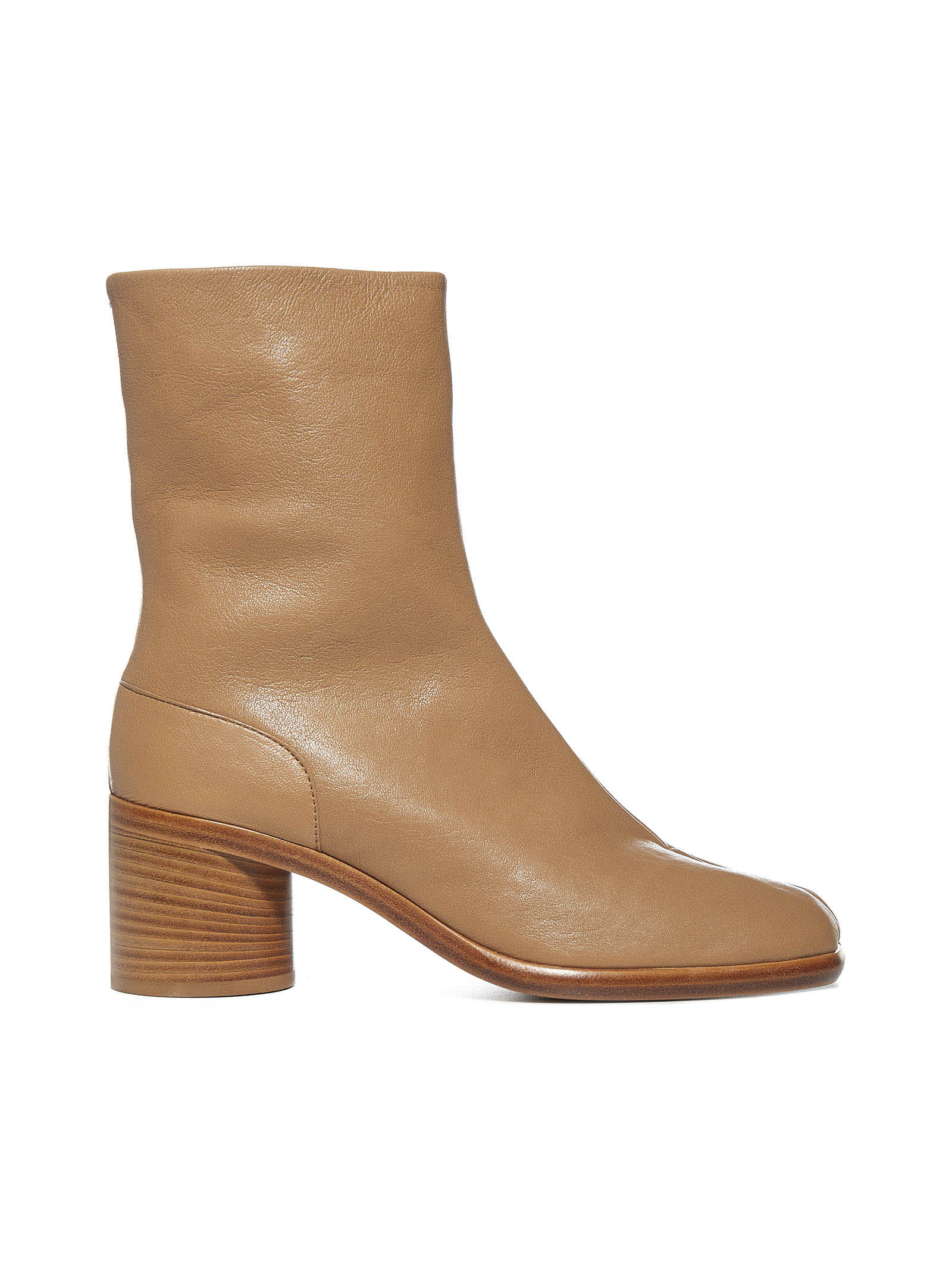 Buy Maison Margiela Tabi Leather Ankle Boots online, shop Maison Margiela shoes with free shipping