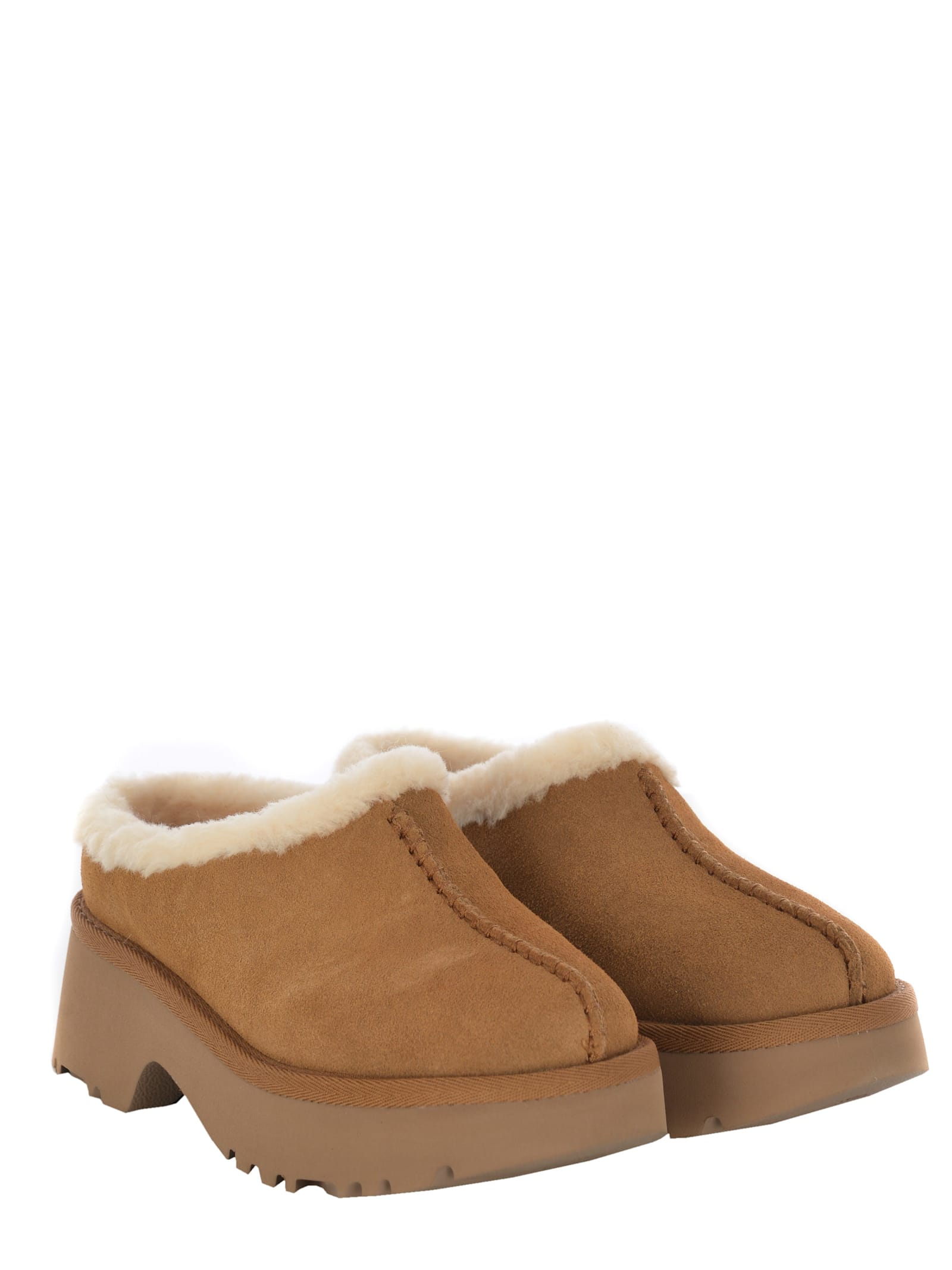 Shop Ugg Stivali  New Heights Cozy Made Of Suede In Camel