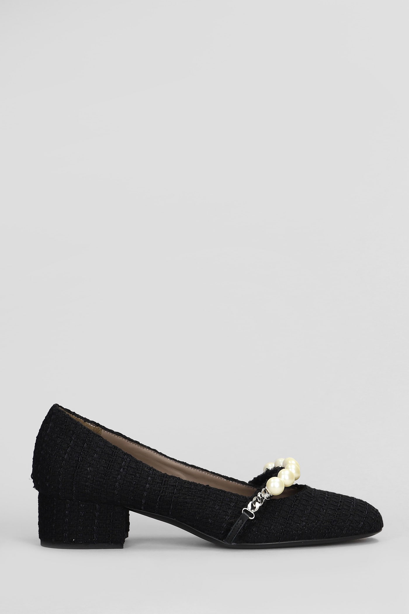 Liana Pumps In Black Wool