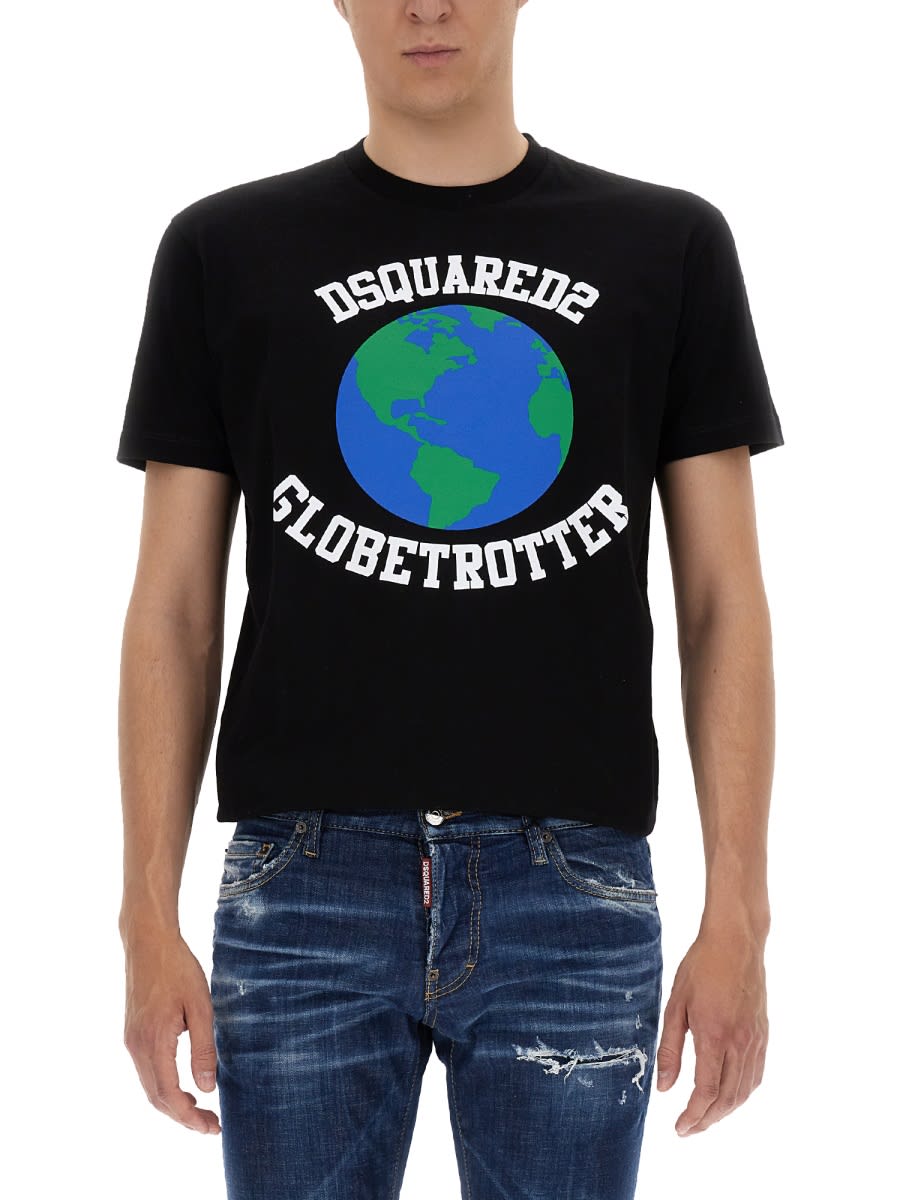 Shop Dsquared2 Globetrotter T-shirt With Print In Black