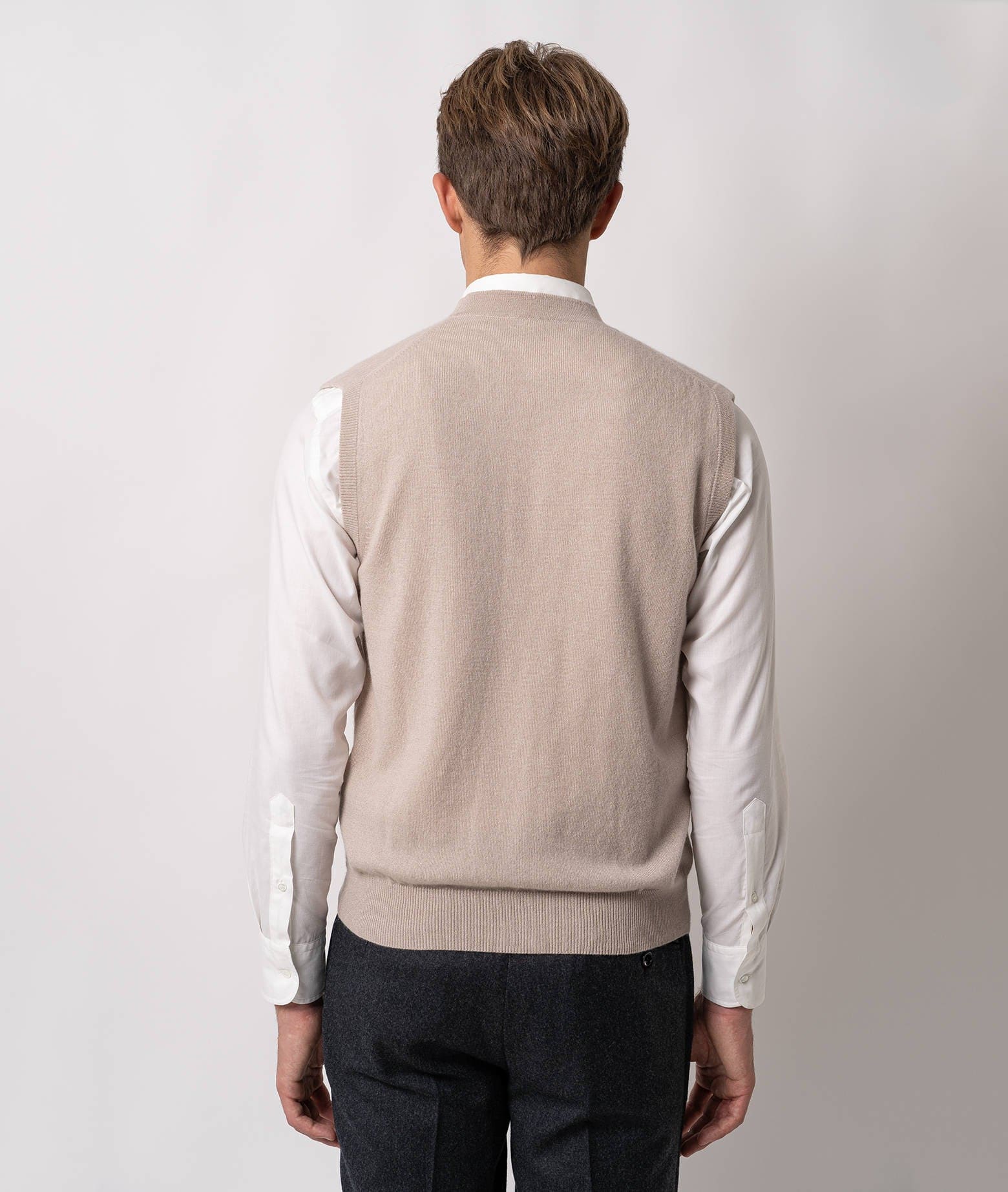 Larusmiani Gilet Solden Sweater In Neutral