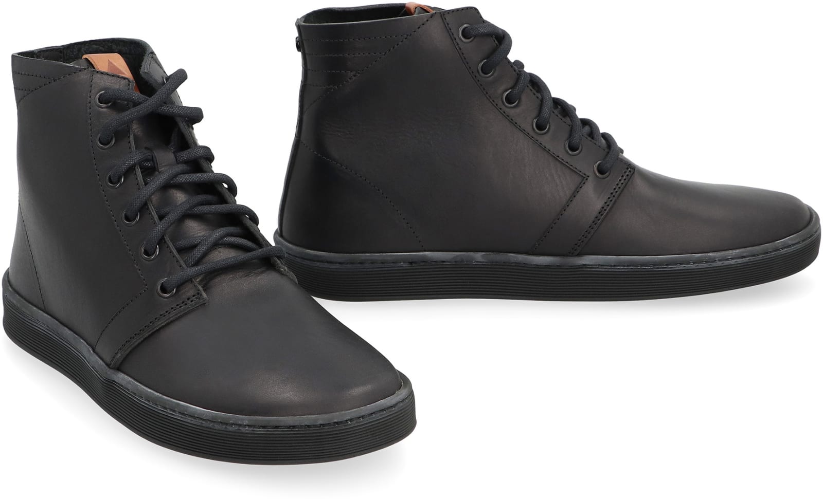 Volta Leather Desert Boots In Black
