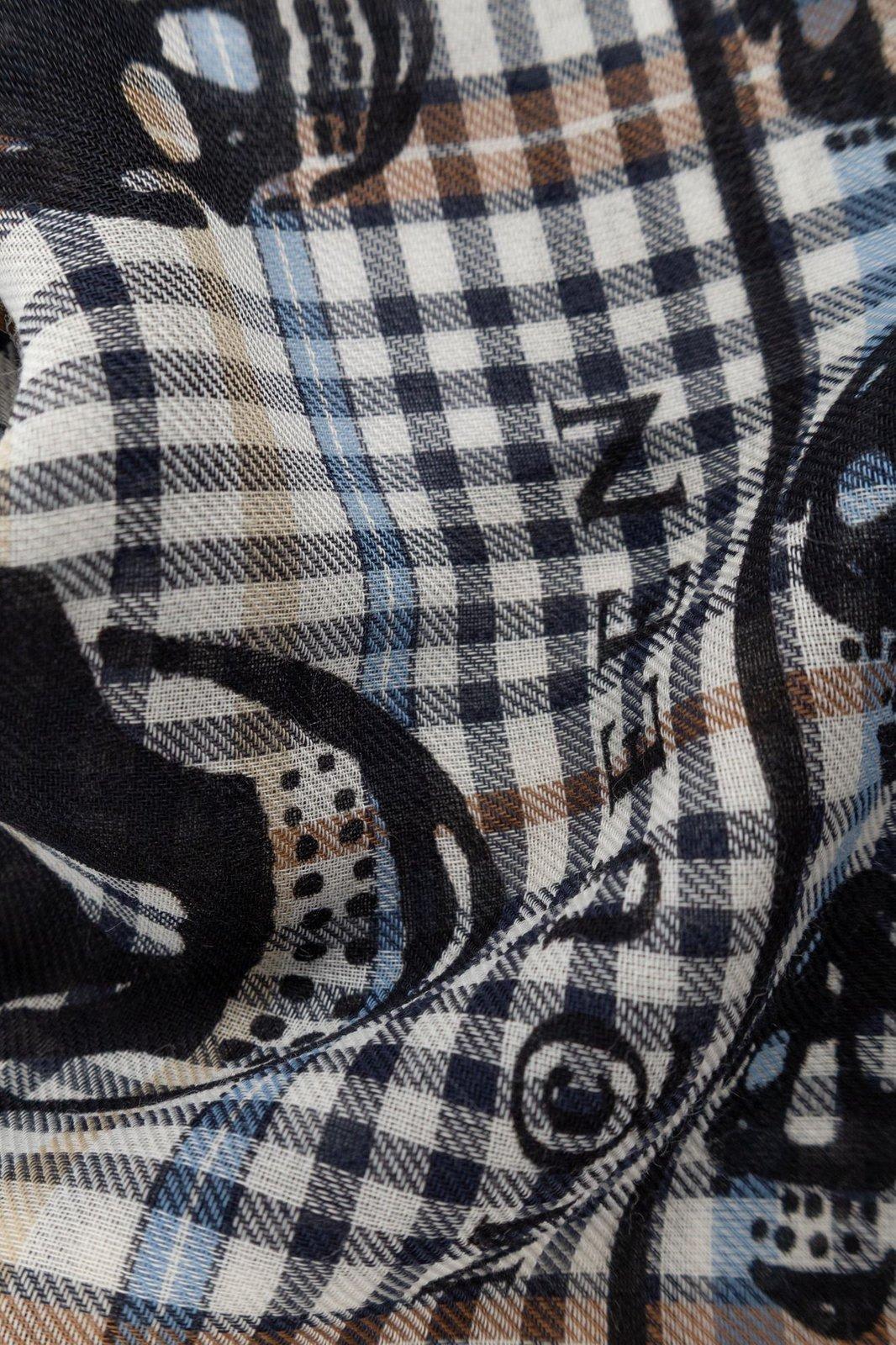 Alexander Mcqueen Checkered Frayed-edge Scarf In Gray