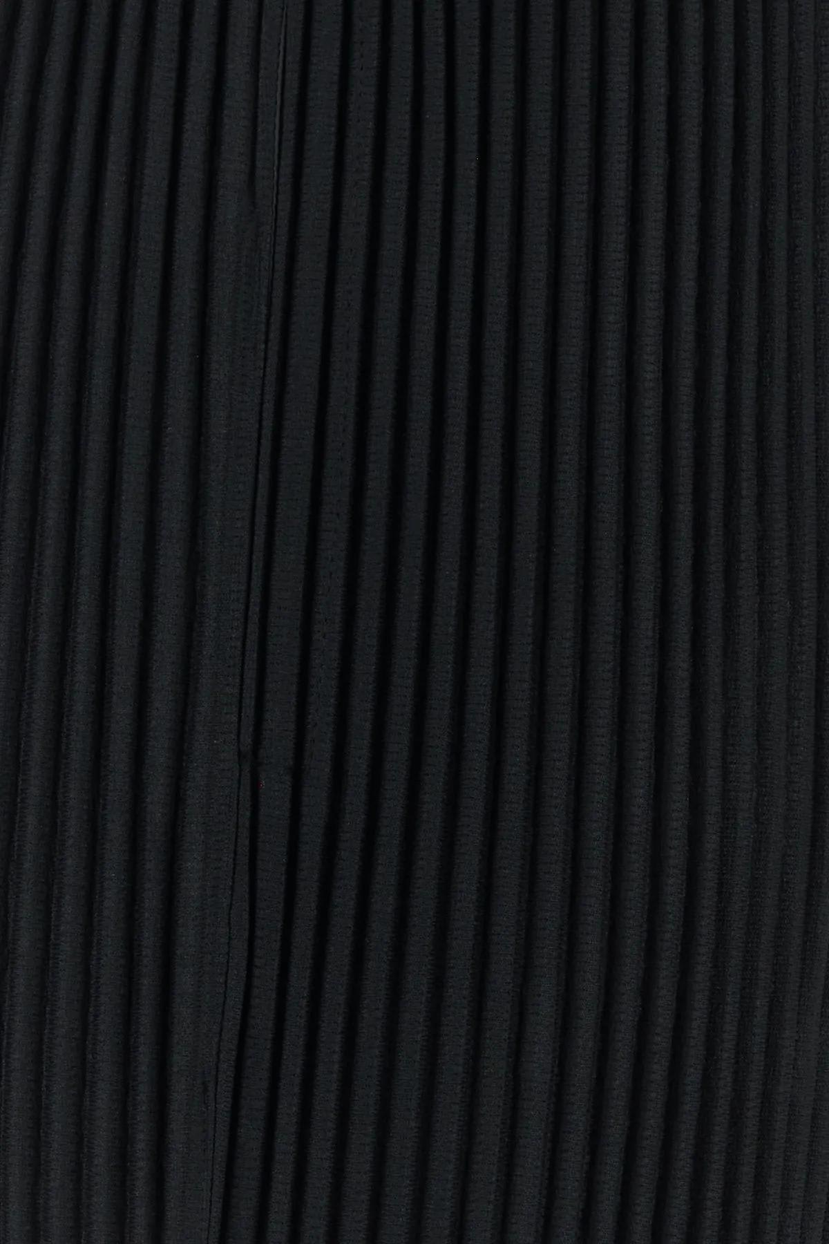 Shop Issey Miyake Black Polyester Pant
