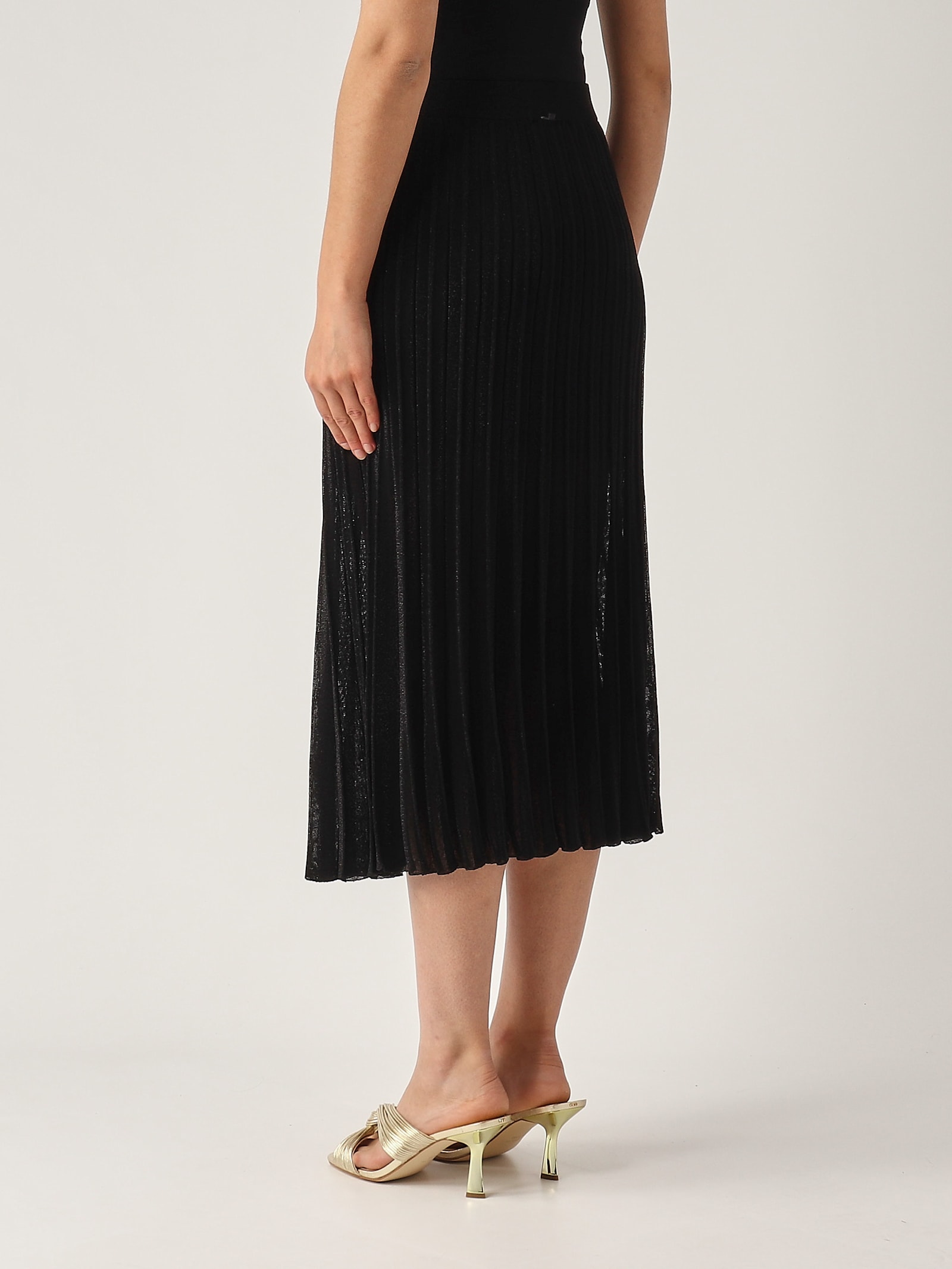 Gran Sasso Gonna Plisse Lurex Skirt In Black