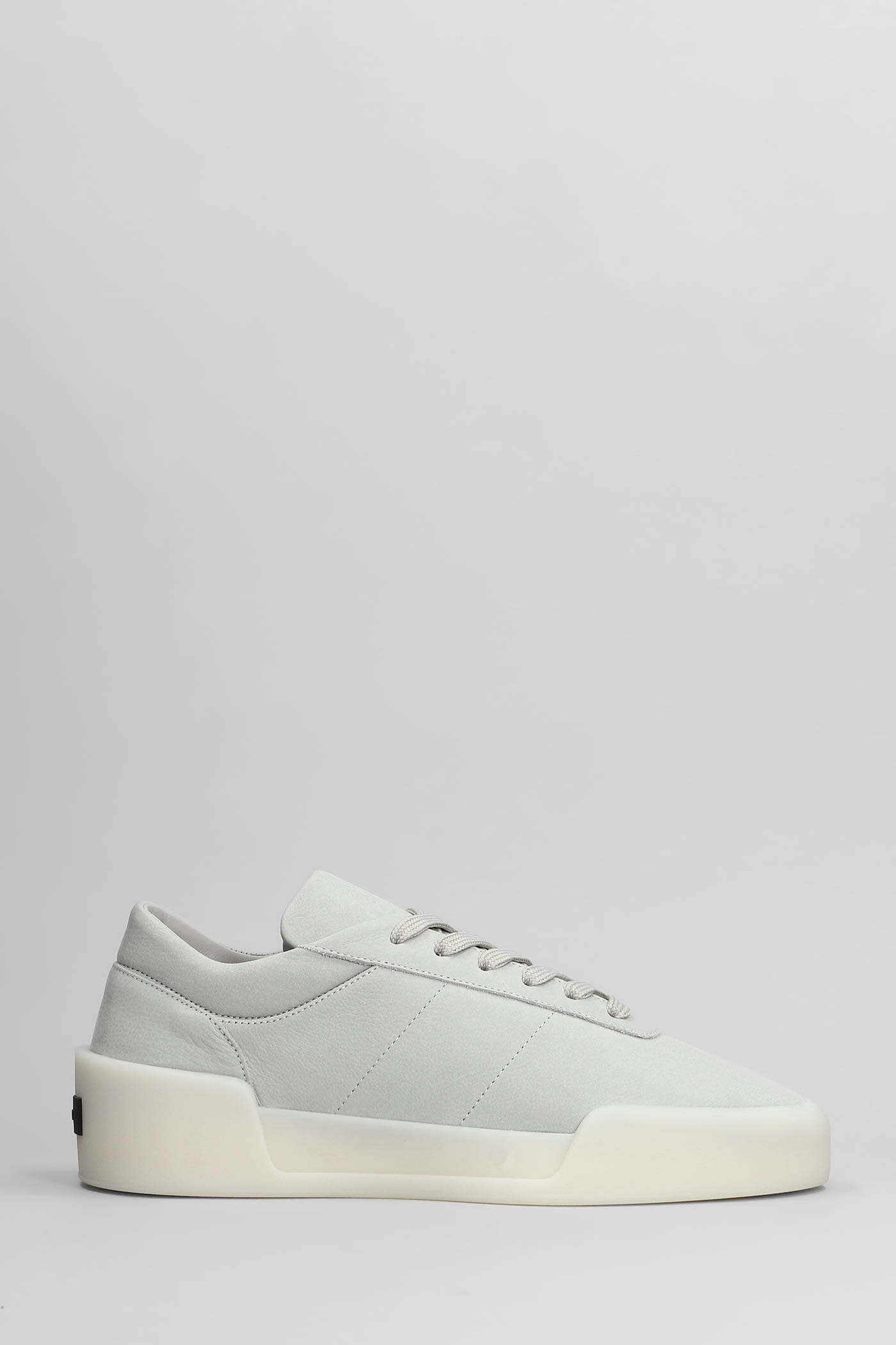 Aerobic Low Sneakers In Grey Suede
