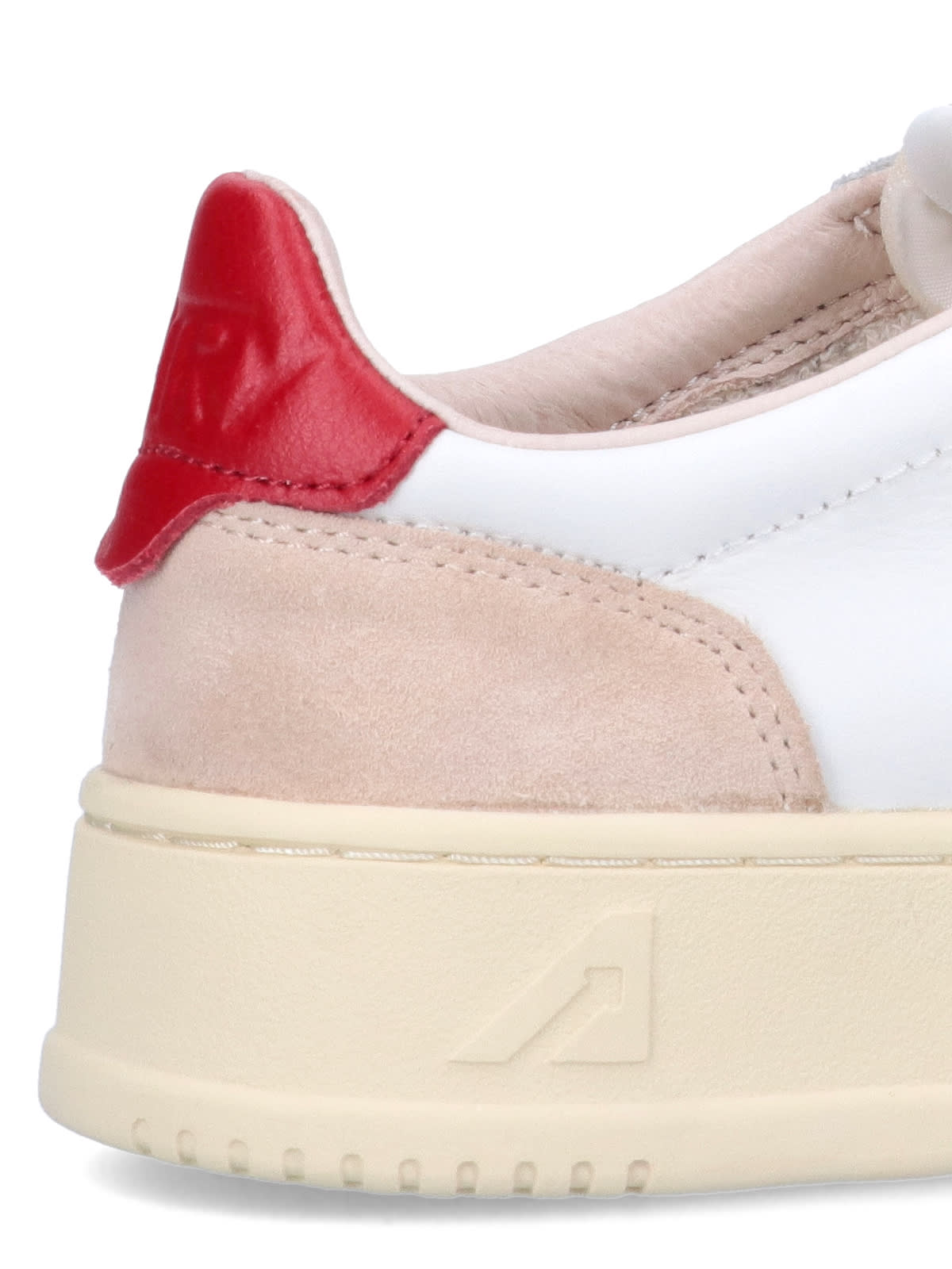 Shop Autry Medalist 01 Low Sneakers In White