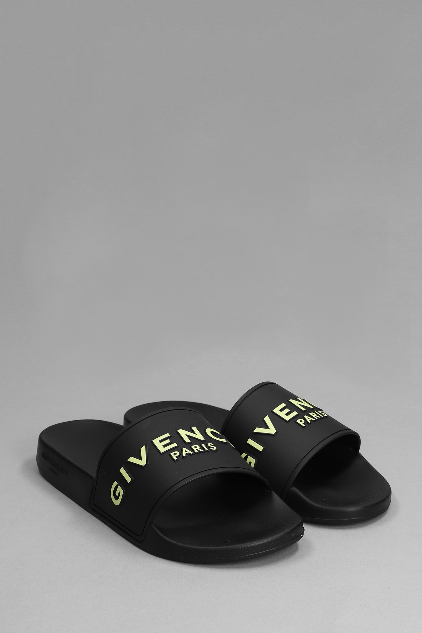 GIVENCHY FLATS IN BLACK RUBBER/PLASIC 