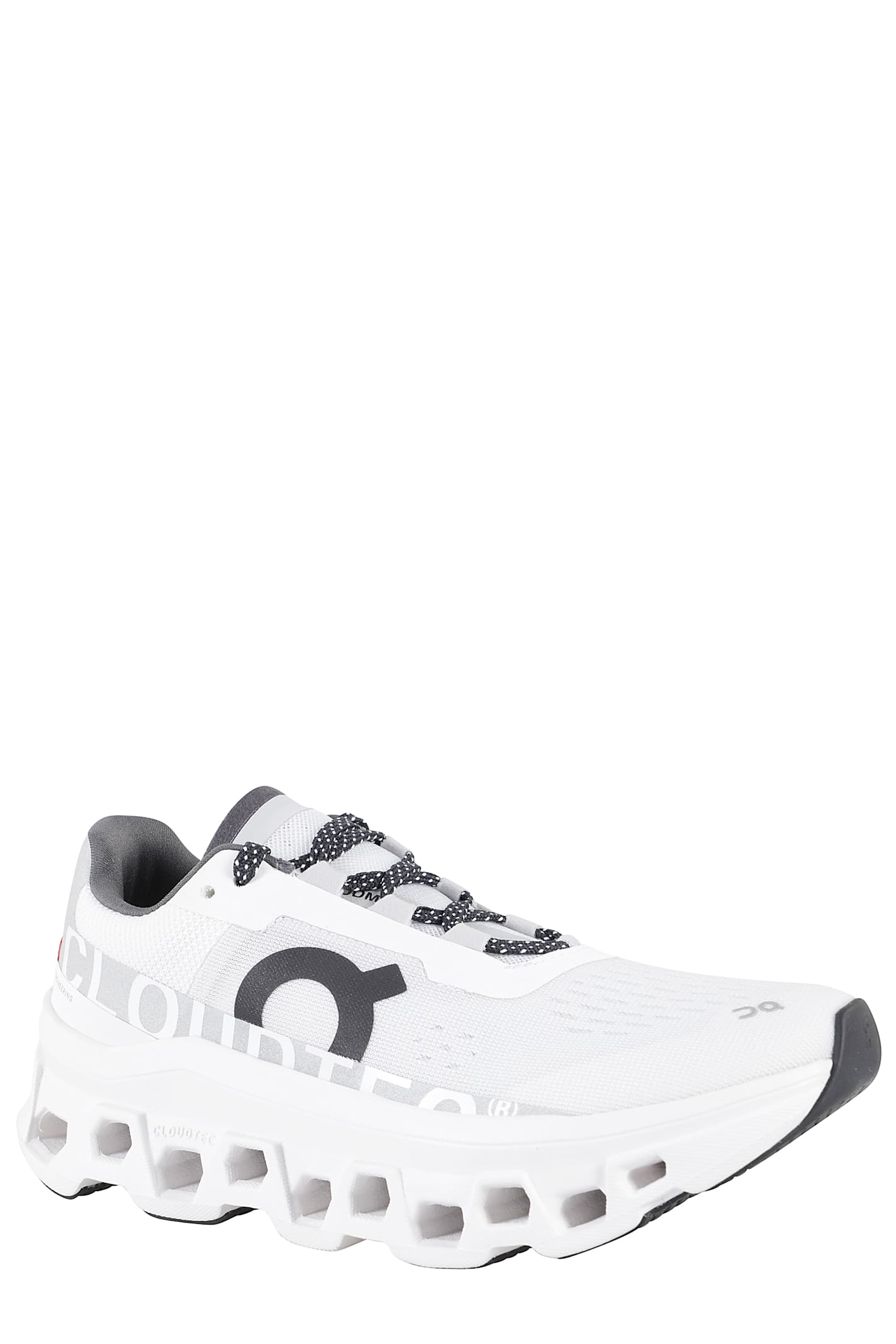 On Cloudmster In White
