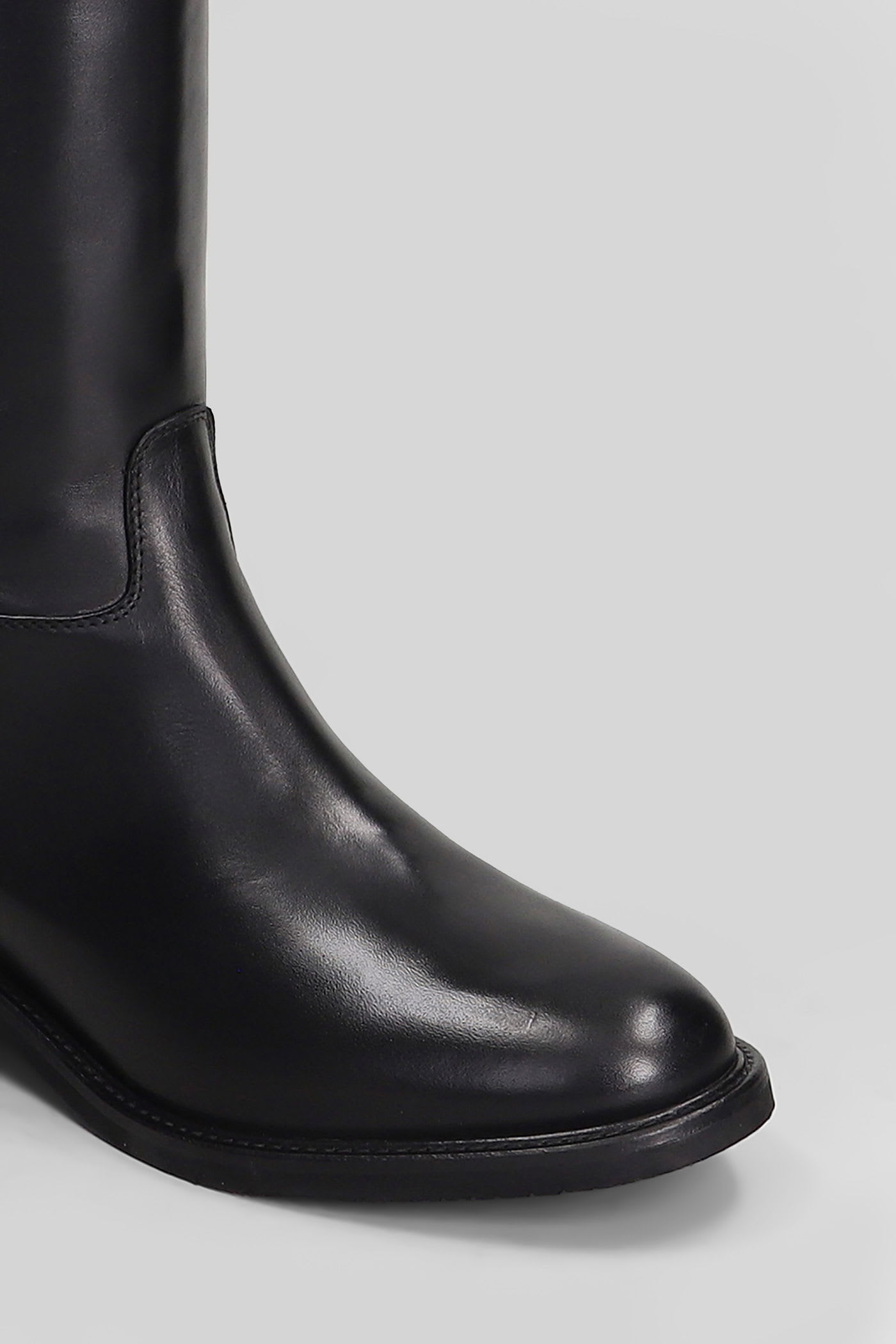 Julie Dee Low Heels Boots In Black Leather In Black