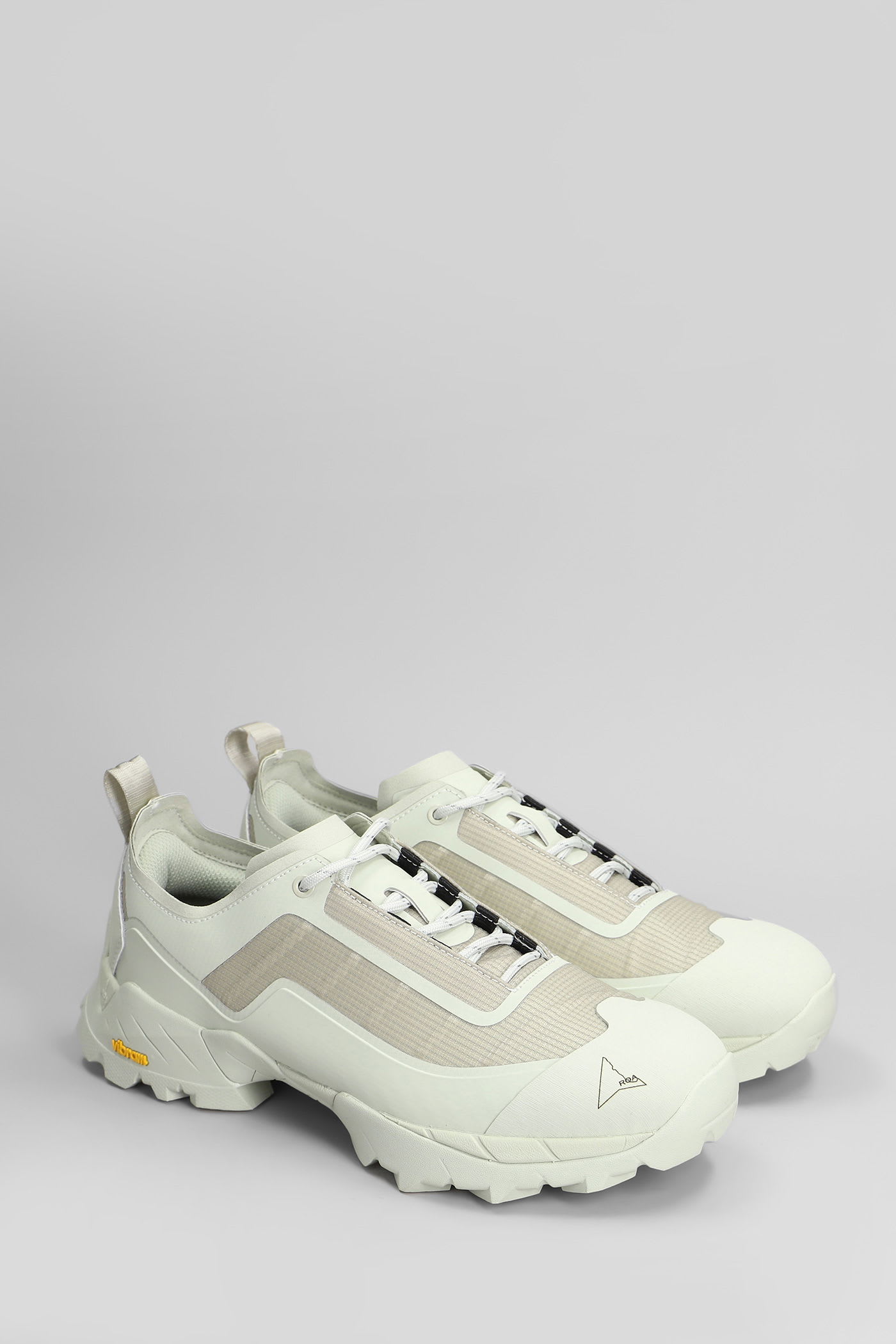 Roa Leather Detail Round Toe Sneakers In White