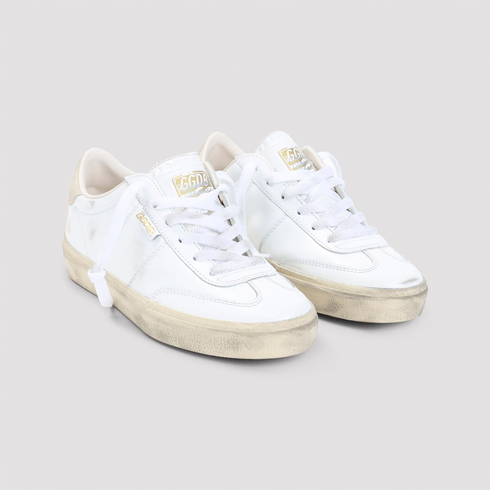 Golden Goose Classic Lace-up Low-top Sneakers In White