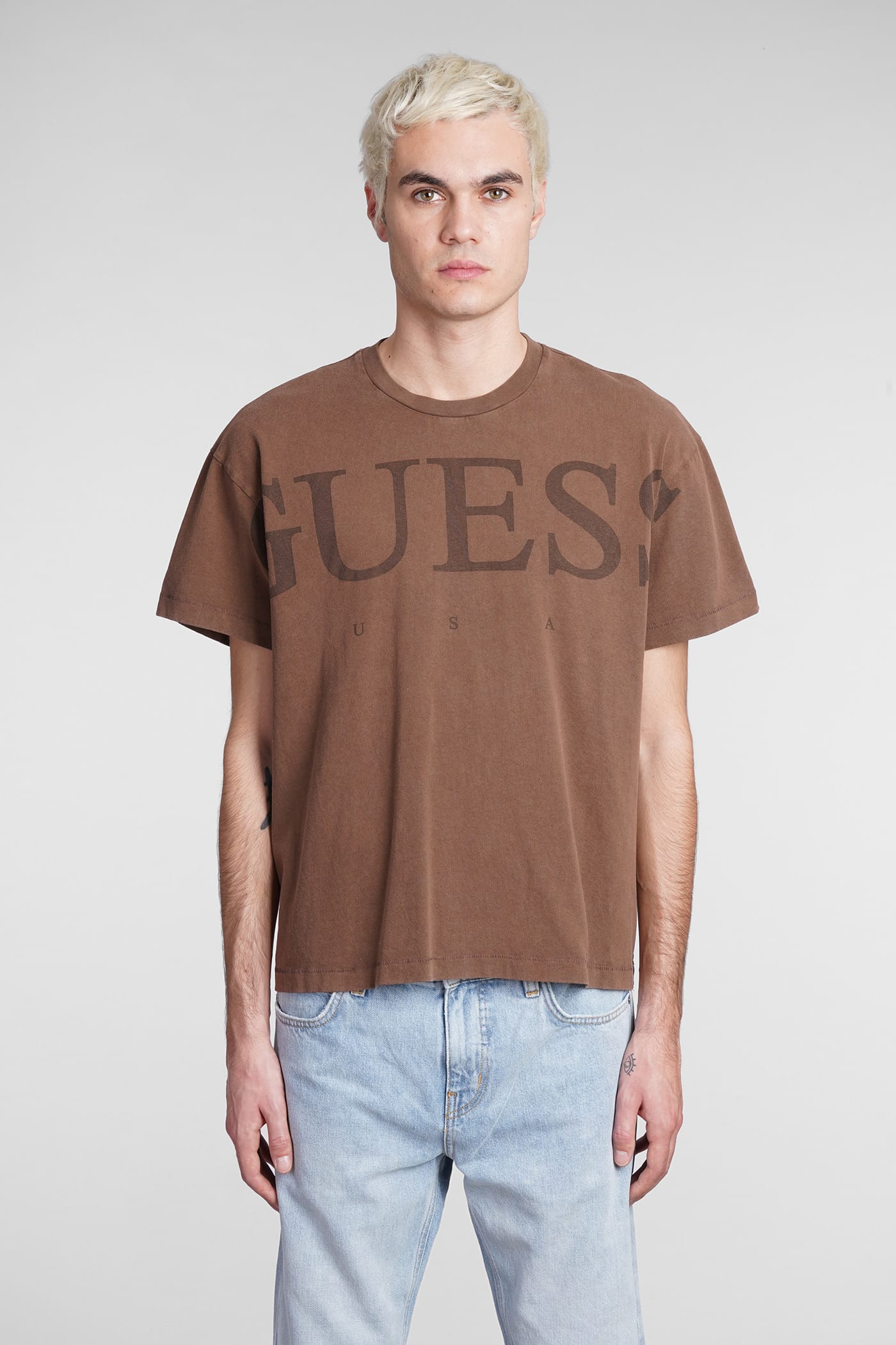 Guess T-shirt In Brown Cotton