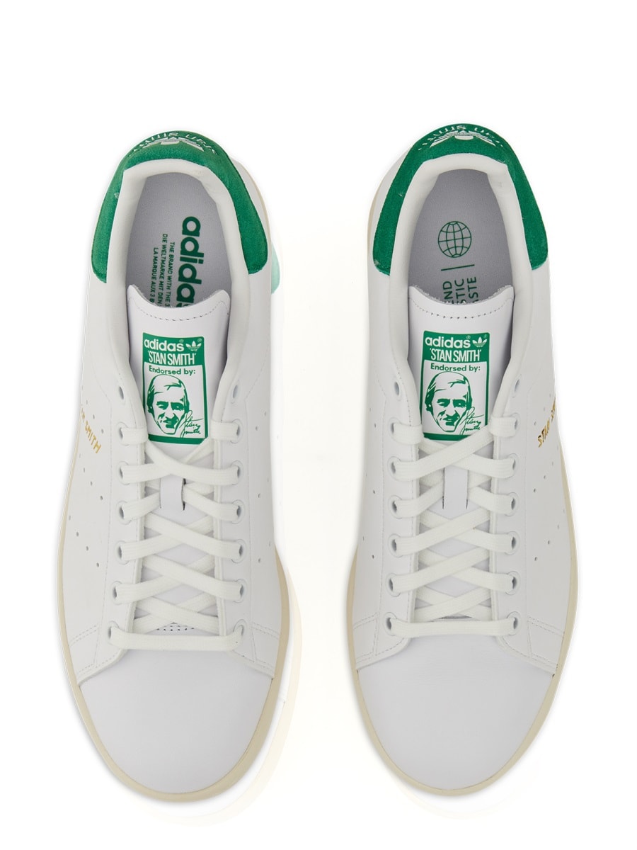 Adidas Originals Low Top Sneakers With Contrast Heel Tab In White
