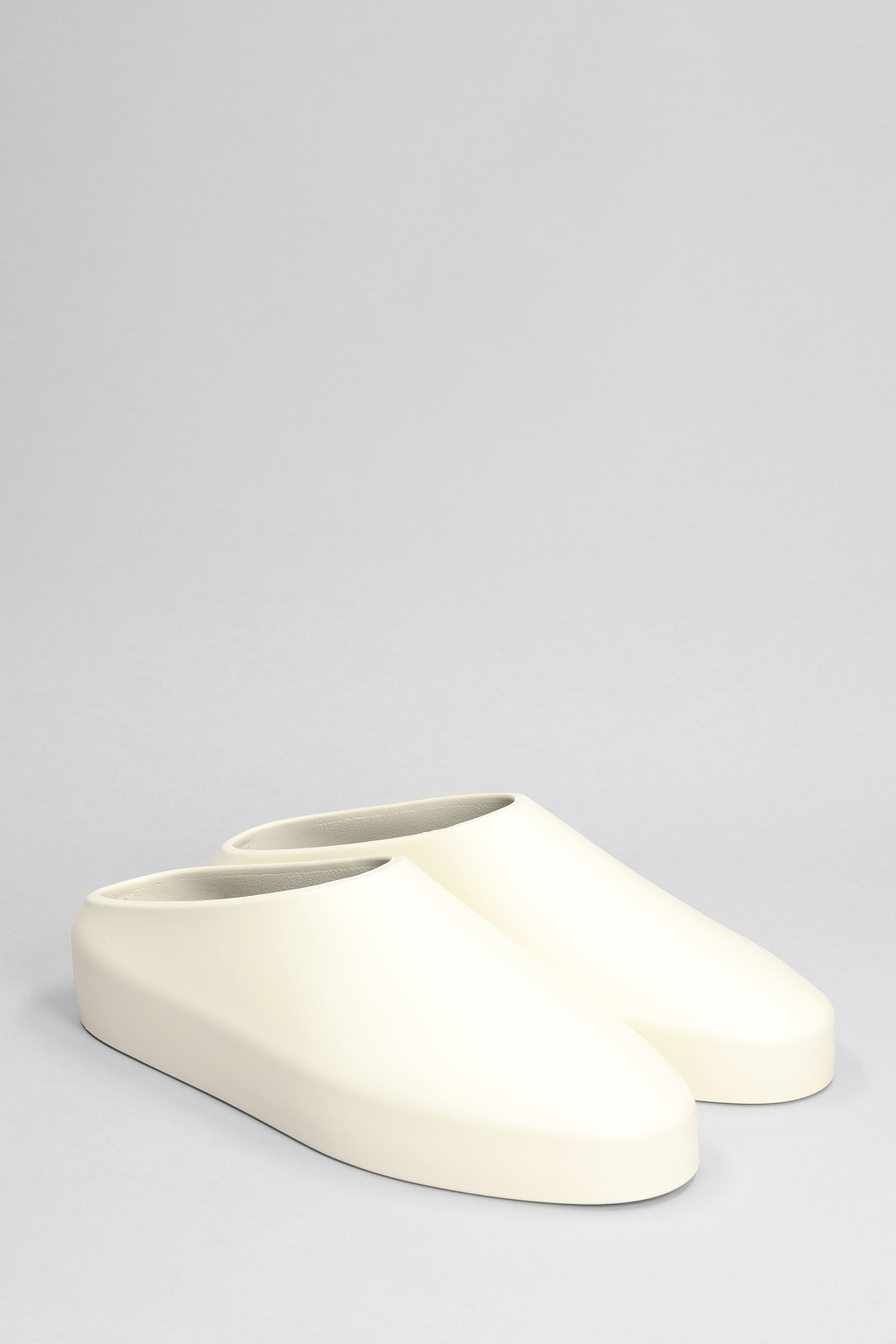 FEAR OF GOD THE CALIFORNIA 2.0 SLIPPER-MULE IN BEIGE RUBBER/PLASIC