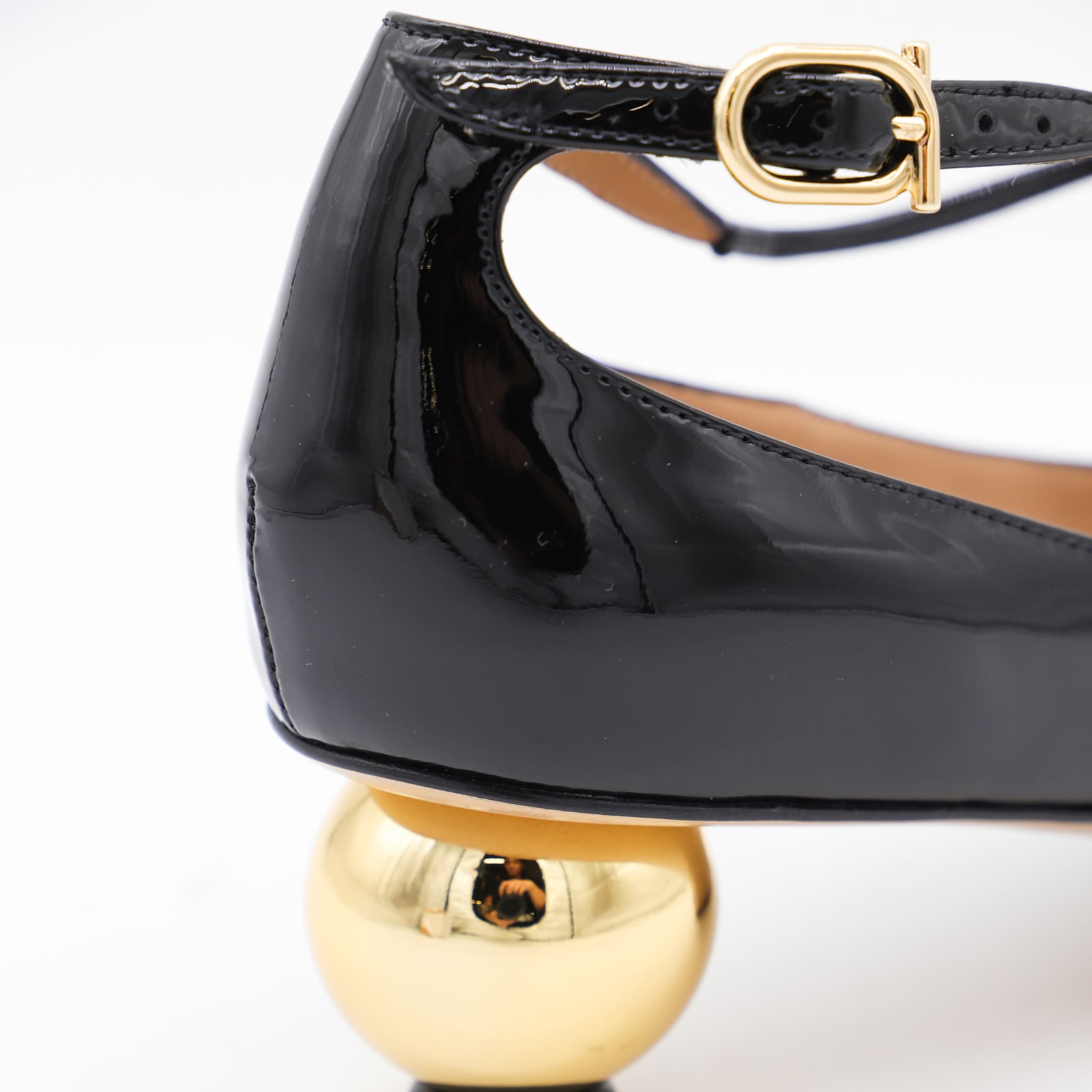 Ferragamo Pointed Toe Pumps With Spherical Heel Design In Black